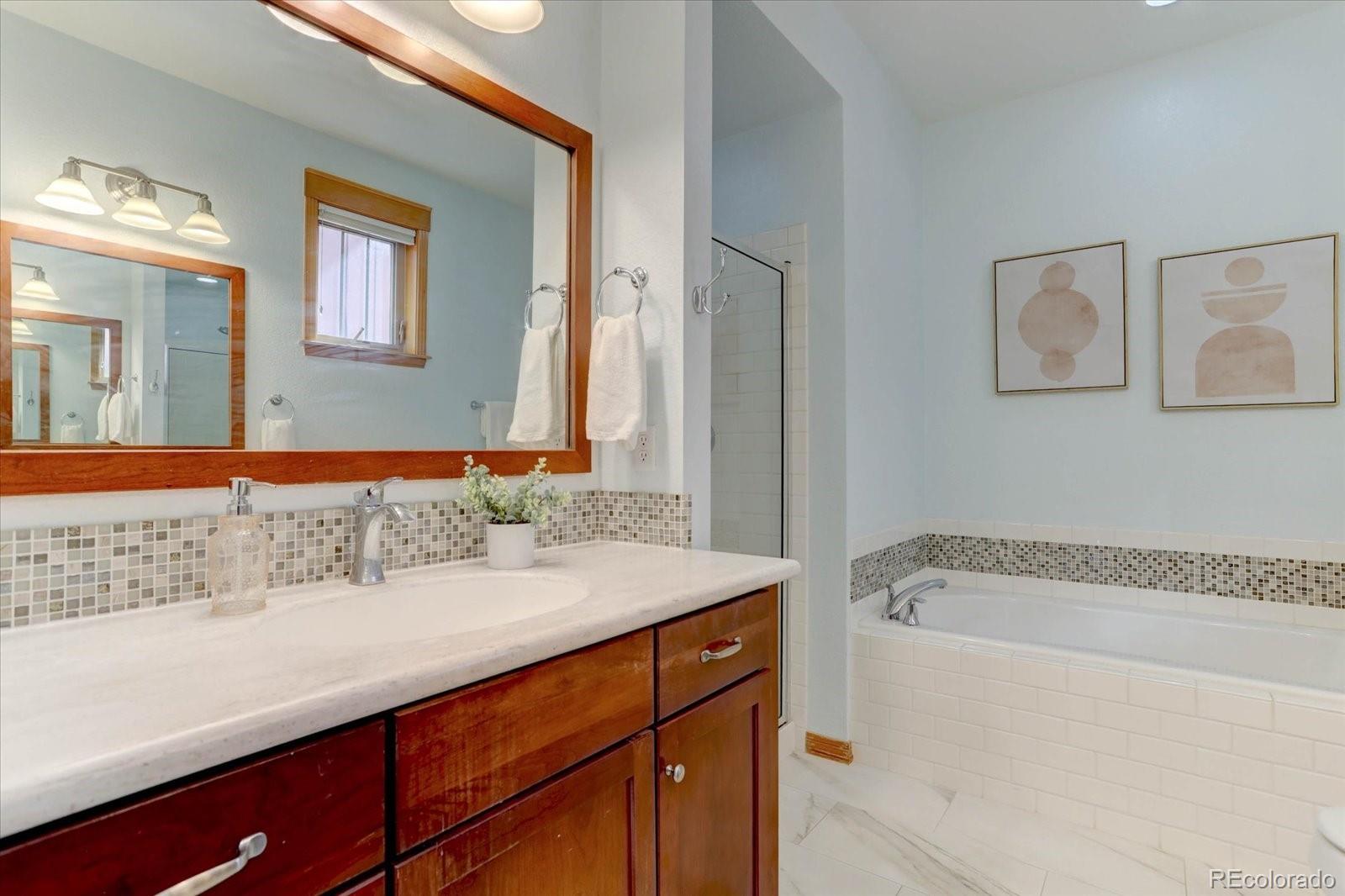 MLS Image #16 for 2665  iola street,denver, Colorado