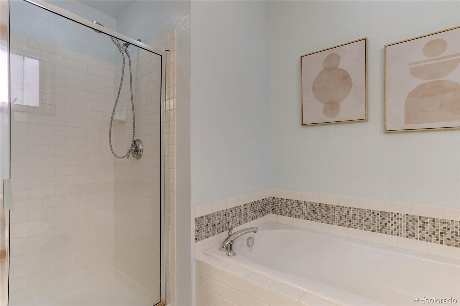 MLS Image #18 for 2665  iola street,denver, Colorado