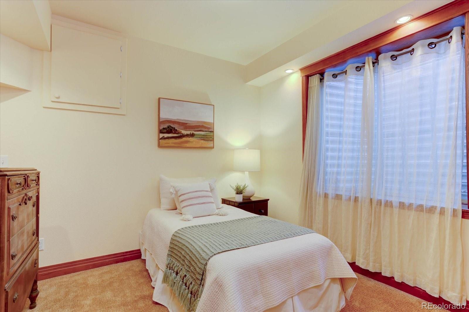 MLS Image #27 for 2665  iola street,denver, Colorado