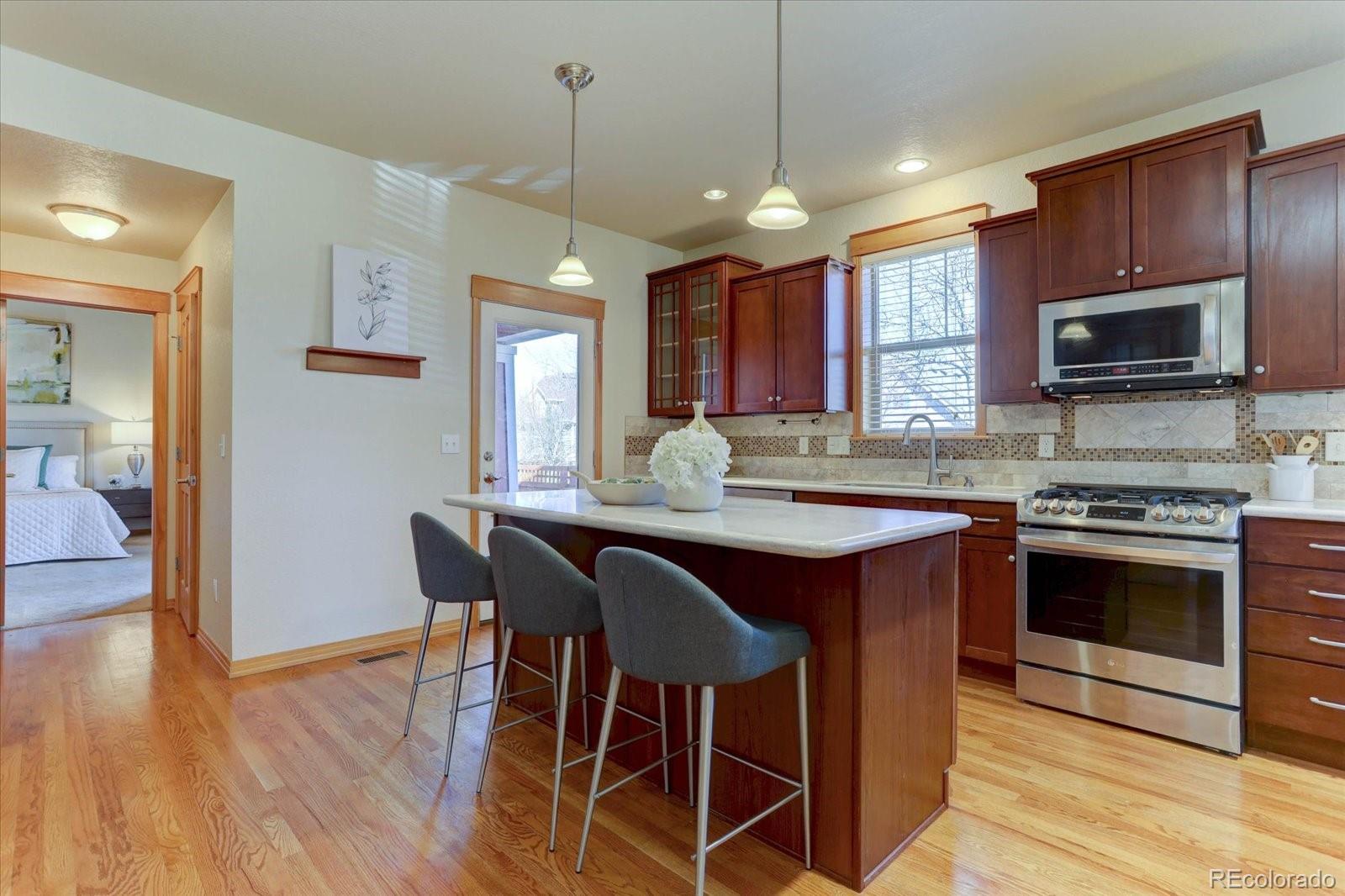 MLS Image #7 for 2665  iola street,denver, Colorado