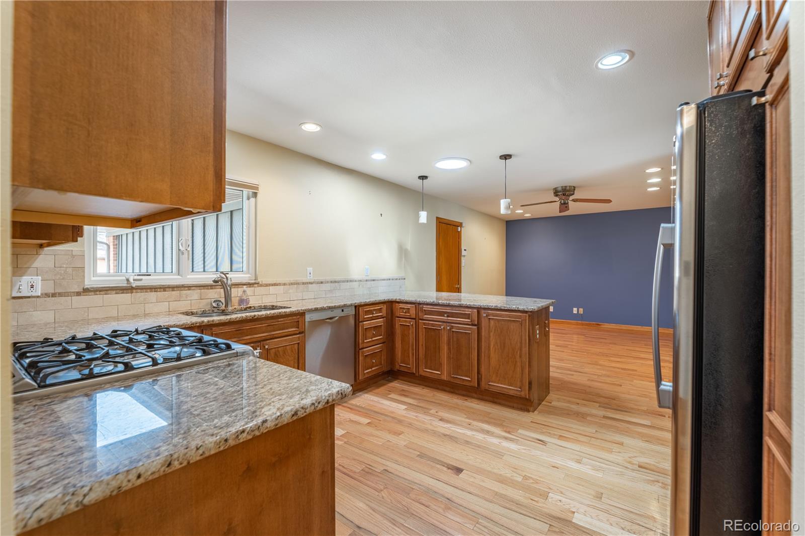 MLS Image #4 for 6882 e baker place,denver, Colorado