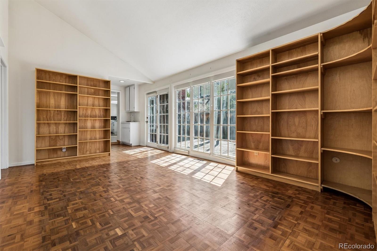MLS Image #22 for 815  oneida street,denver, Colorado