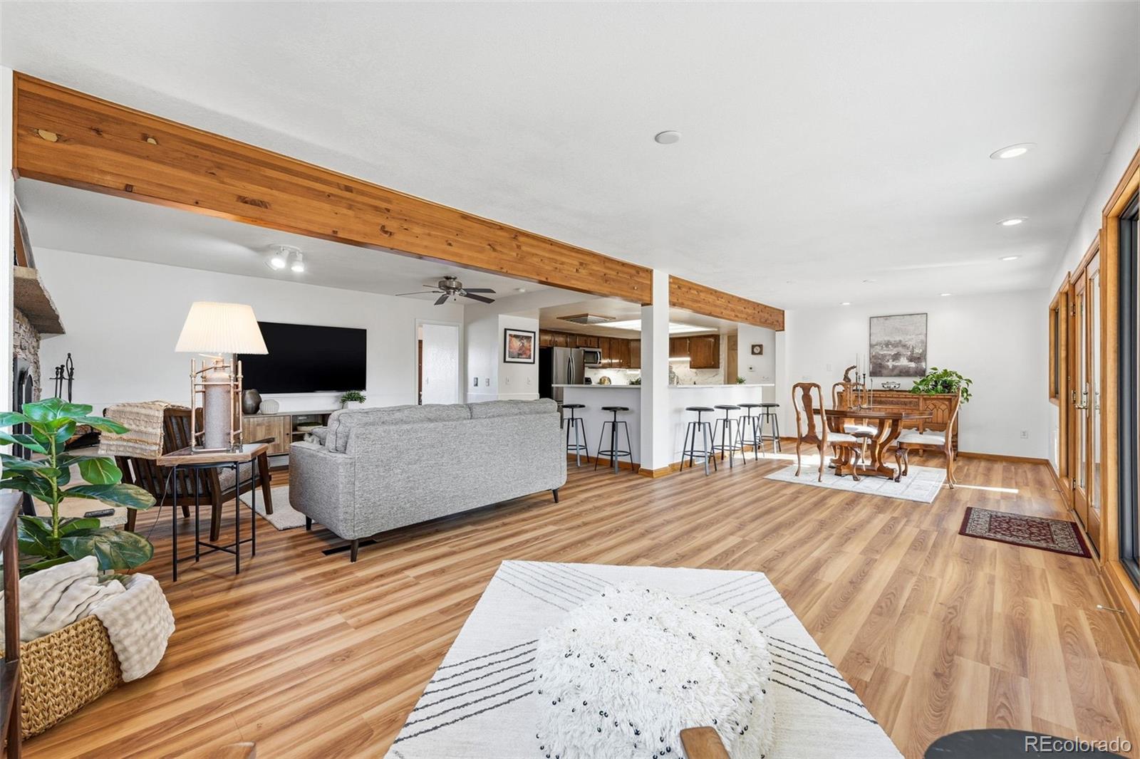 MLS Image #13 for 1055 s elmira street,denver, Colorado