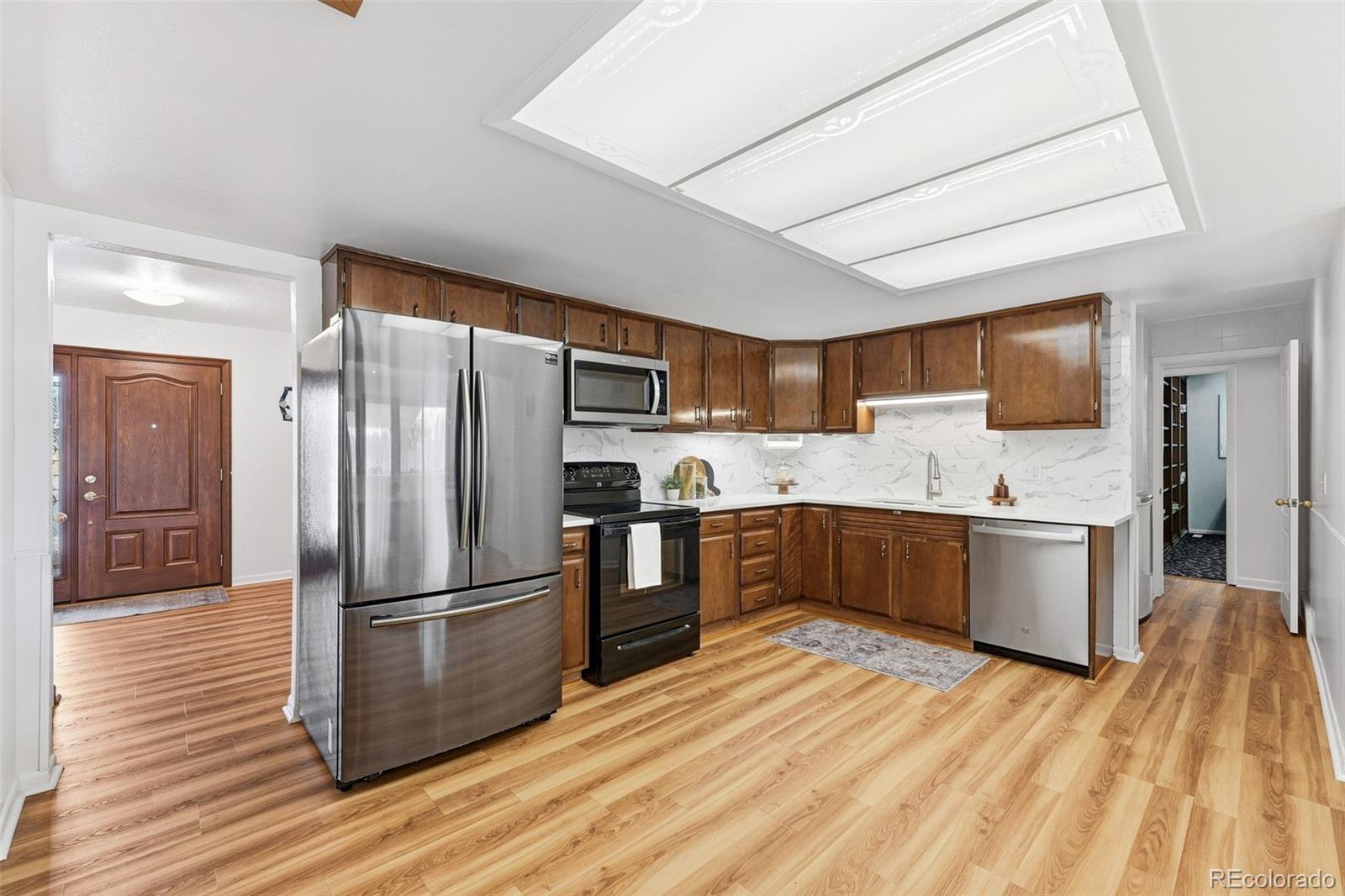 MLS Image #18 for 1055 s elmira street,denver, Colorado