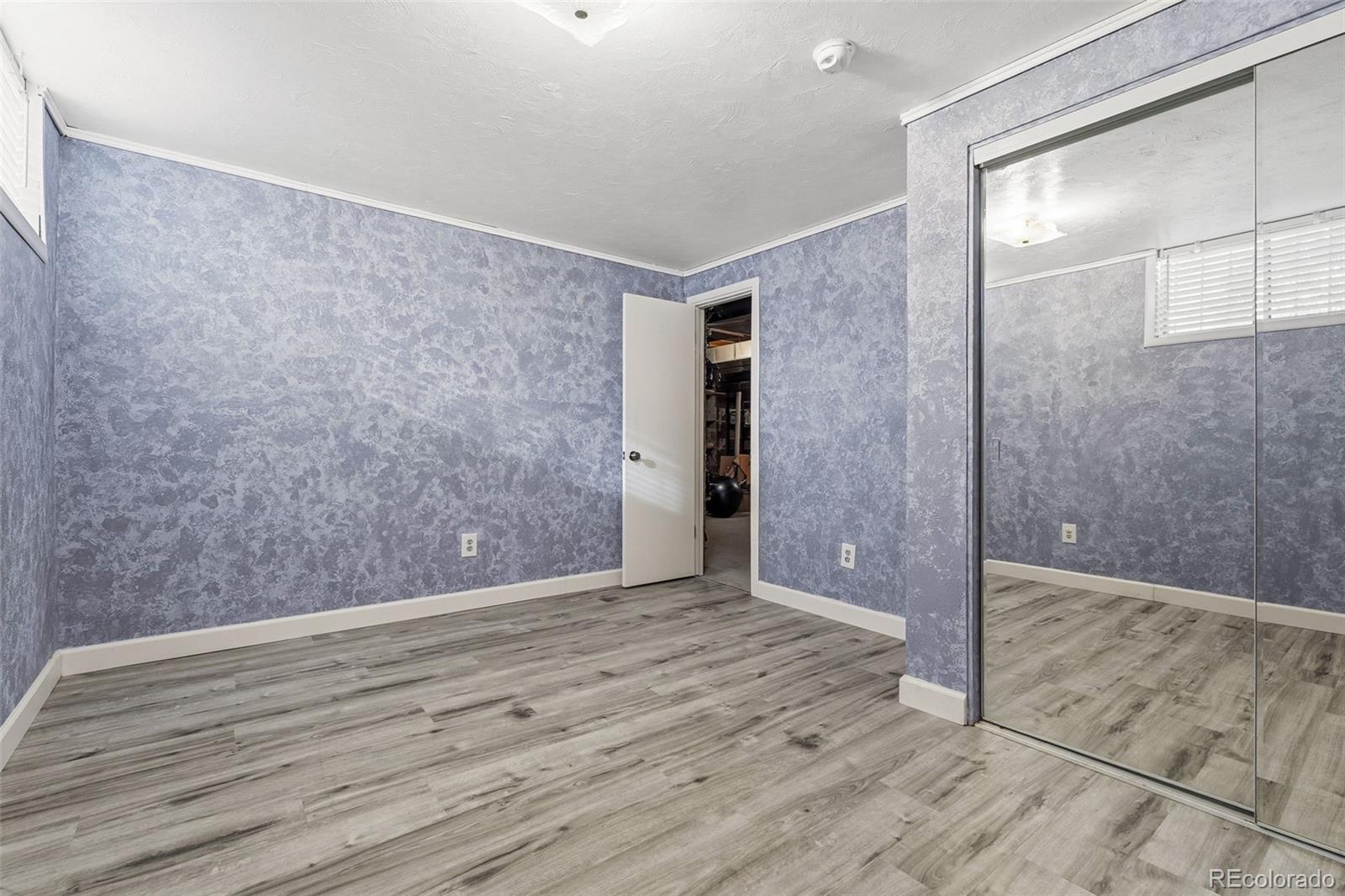 MLS Image #36 for 1055 s elmira street,denver, Colorado