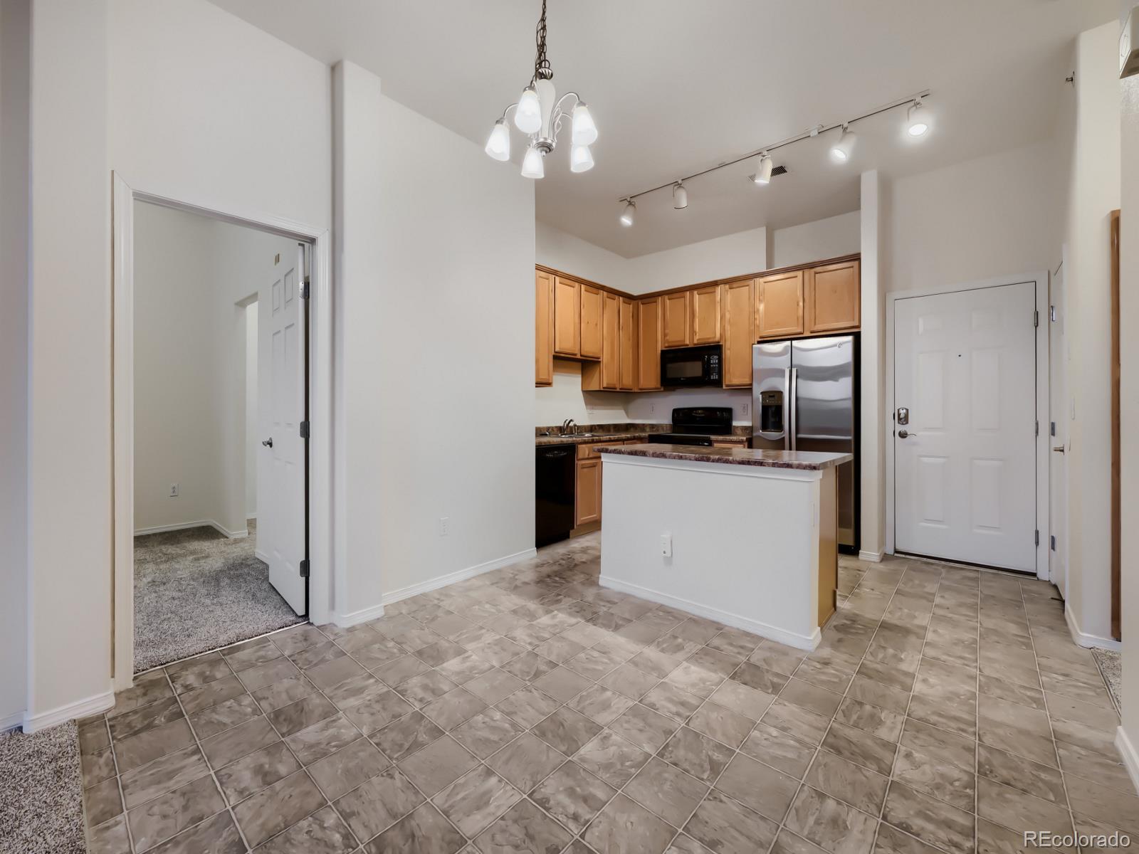 MLS Image #5 for 8467  canyon rim circle 303,englewood, Colorado