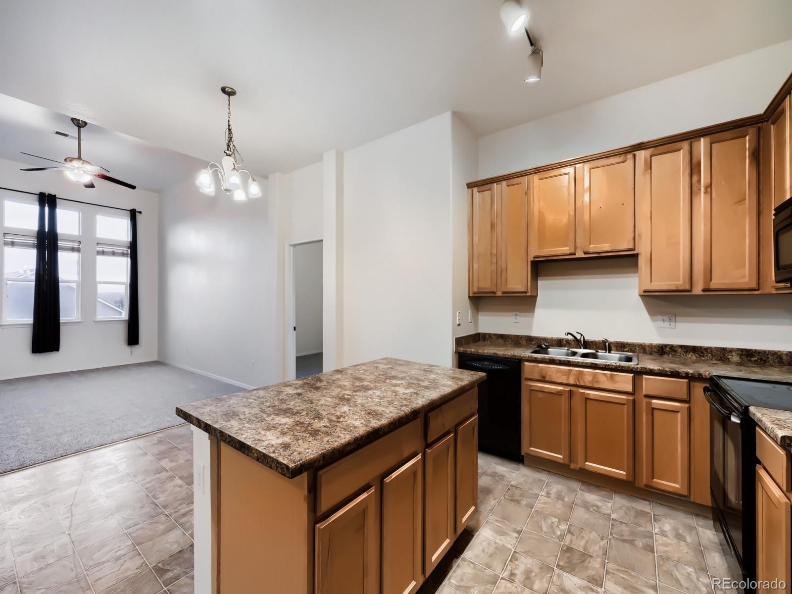 MLS Image #6 for 8467  canyon rim circle 303,englewood, Colorado