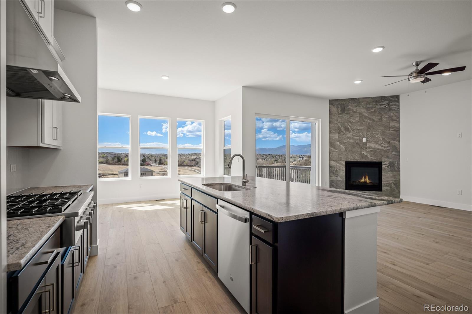MLS Image #13 for 4415  peak crest view,colorado springs, Colorado