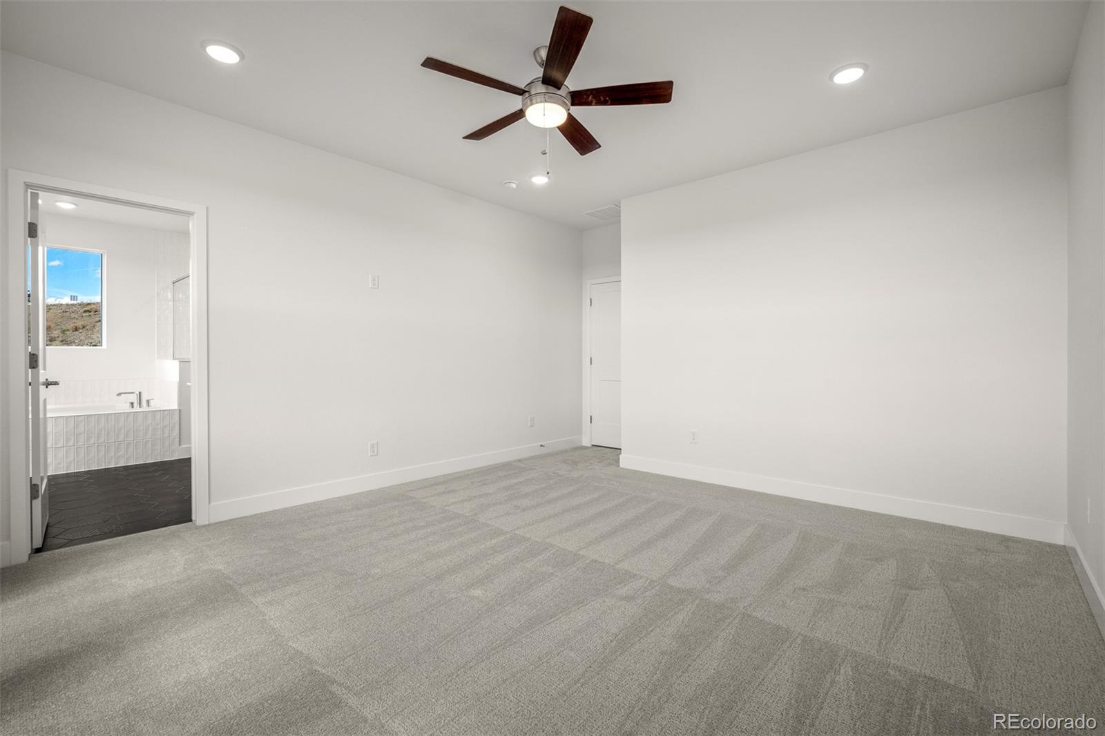 MLS Image #18 for 4415  peak crest view,colorado springs, Colorado