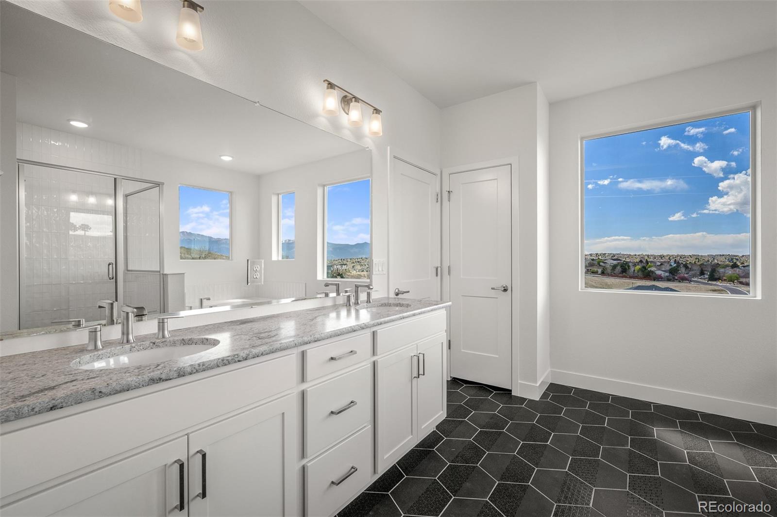 MLS Image #19 for 4415  peak crest view,colorado springs, Colorado