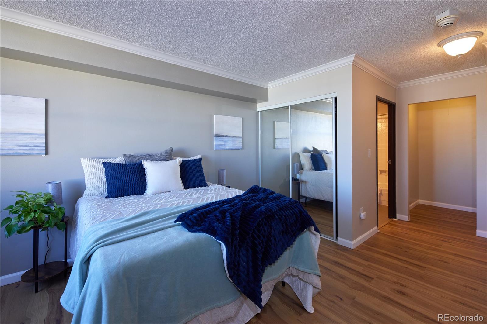 MLS Image #15 for 1301  speer boulevard,denver, Colorado