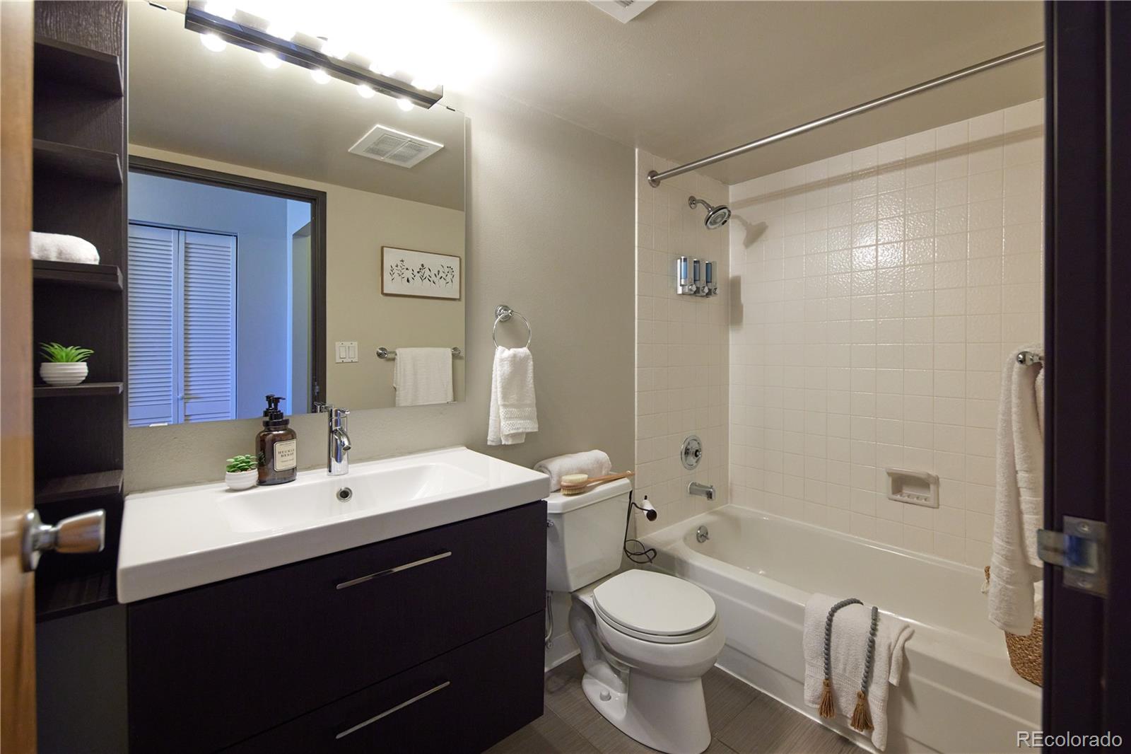 MLS Image #16 for 1301  speer boulevard,denver, Colorado