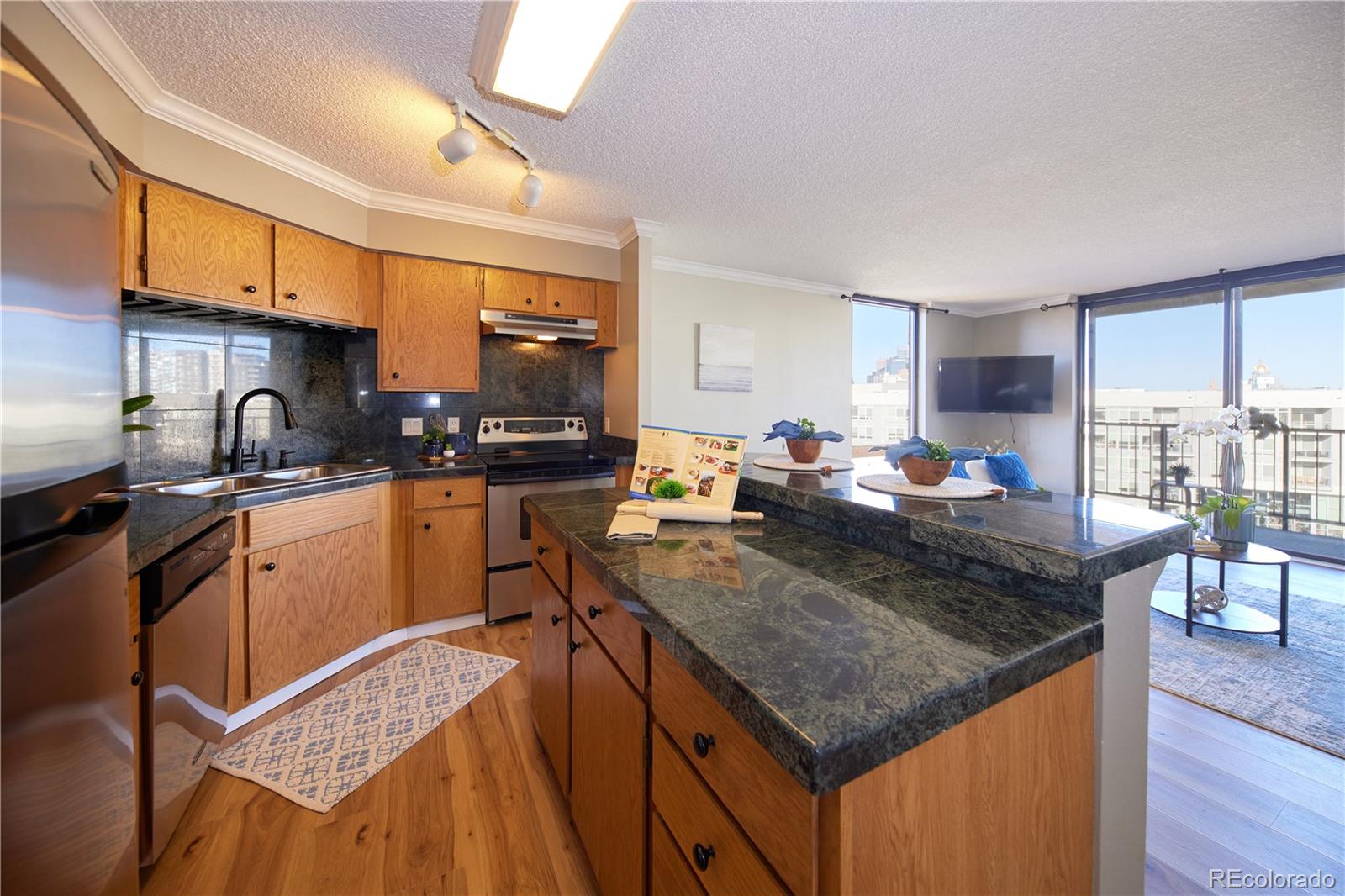 MLS Image #5 for 1301  speer boulevard,denver, Colorado