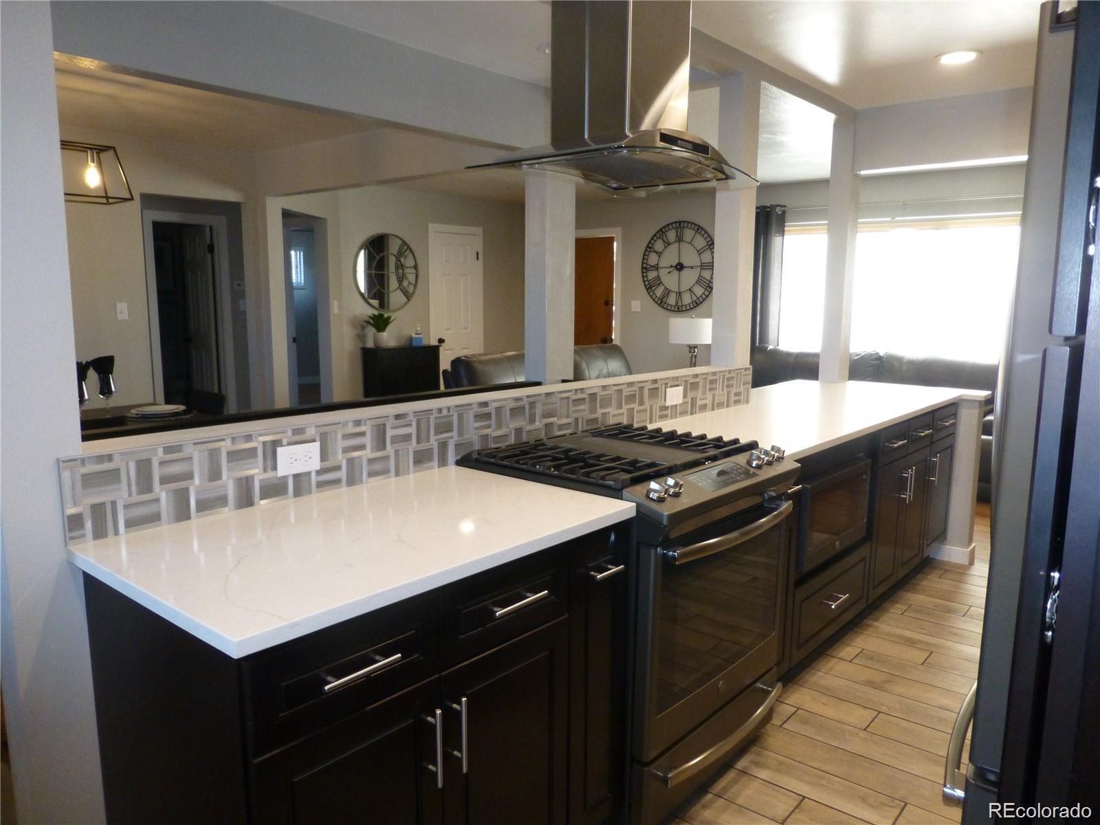 MLS Image #17 for 2165 s fenton street,denver, Colorado