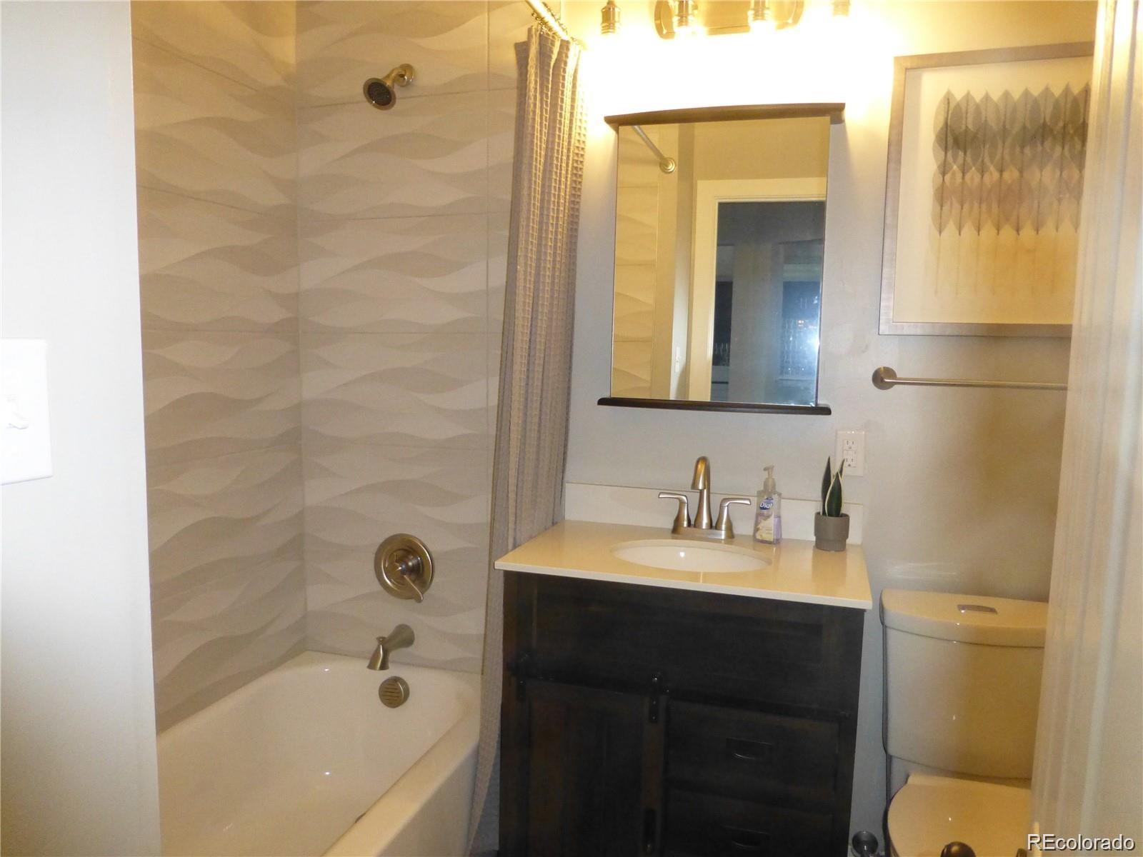 MLS Image #27 for 2165 s fenton street,denver, Colorado