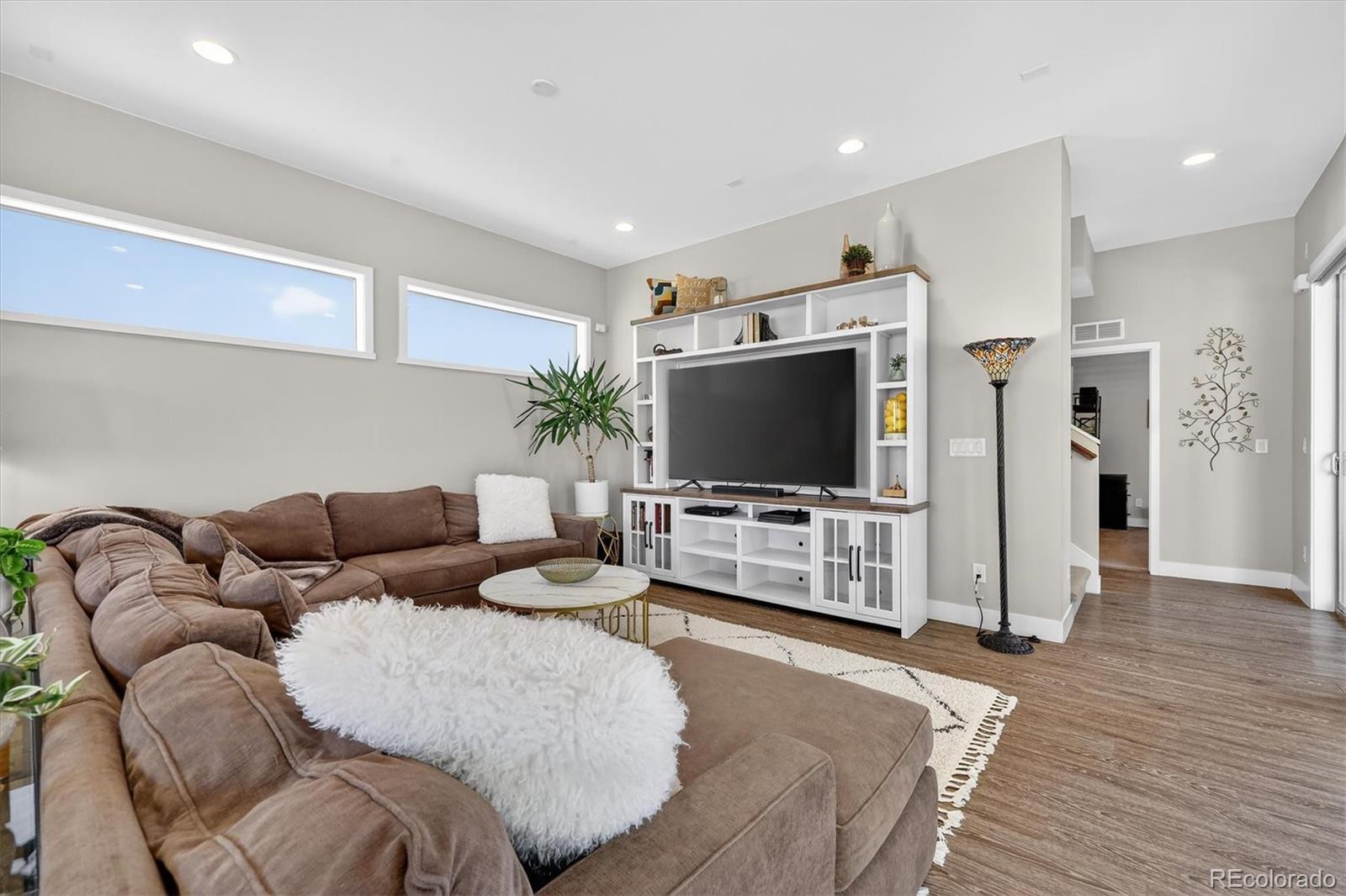 MLS Image #11 for 1912 w 68th avenue,denver, Colorado