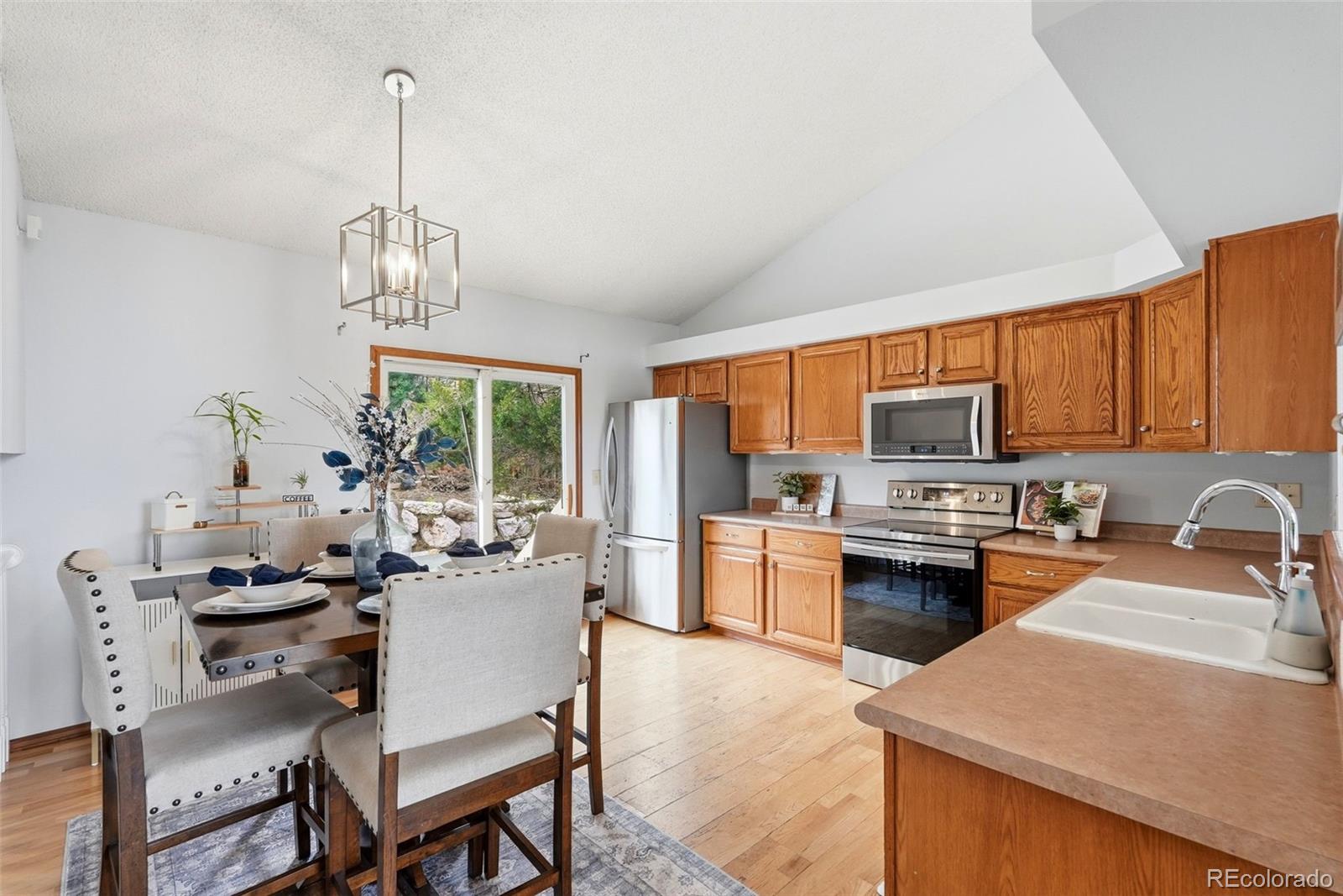 MLS Image #10 for 6095  breeze court,colorado springs, Colorado