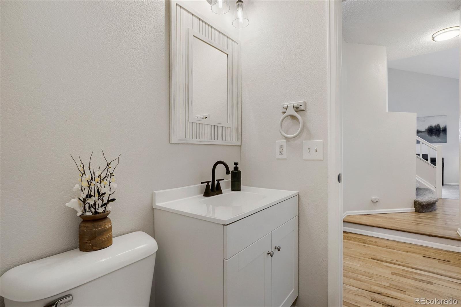 MLS Image #18 for 5121 s lisbon way,centennial, Colorado