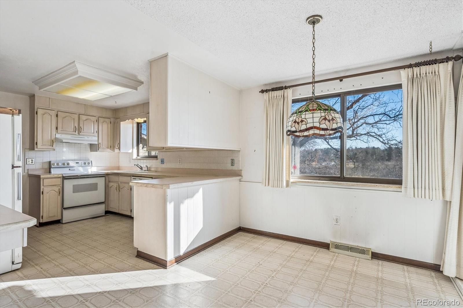 MLS Image #17 for 3220 s pontiac street,denver, Colorado