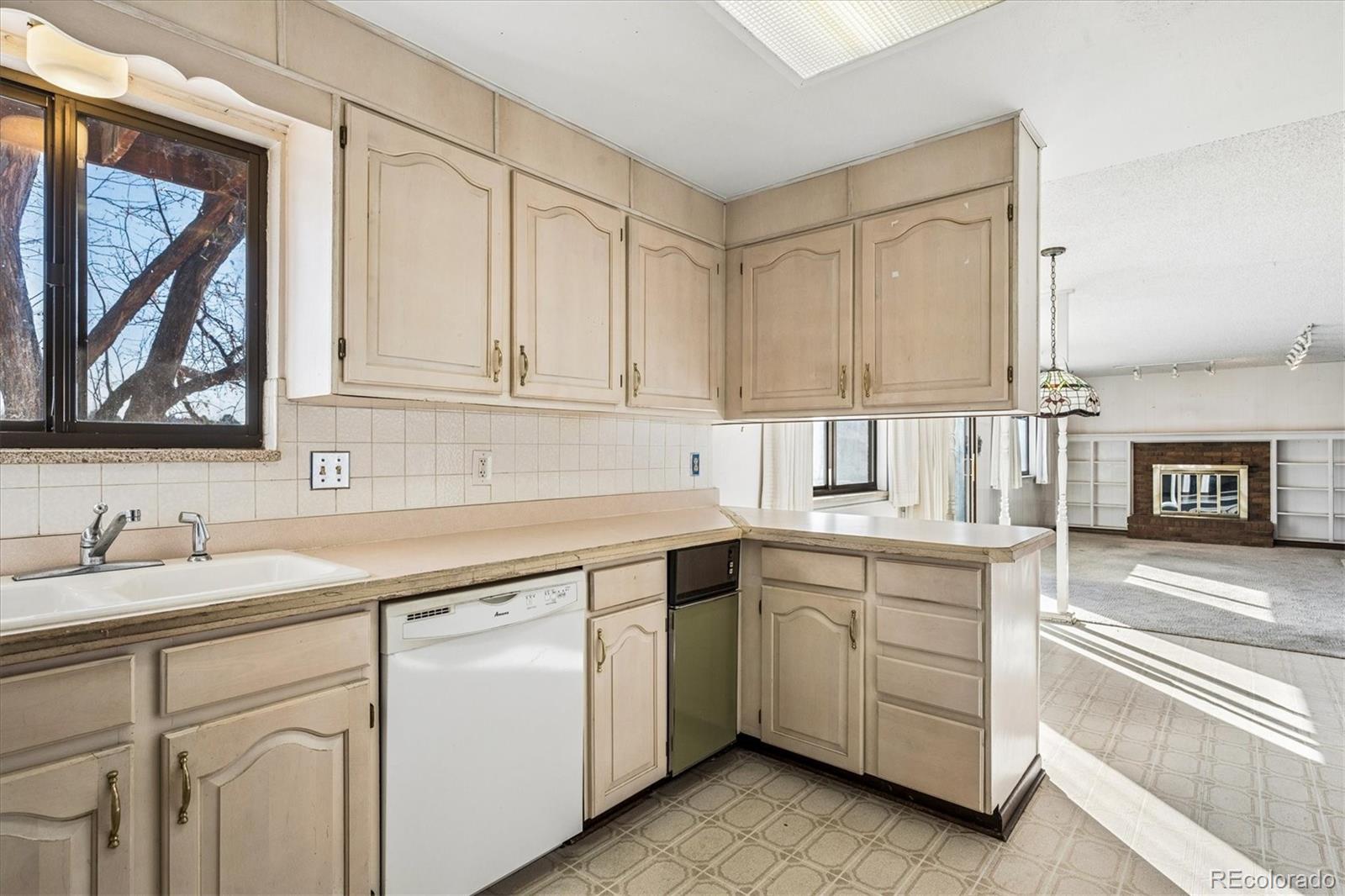 MLS Image #21 for 3220 s pontiac street,denver, Colorado
