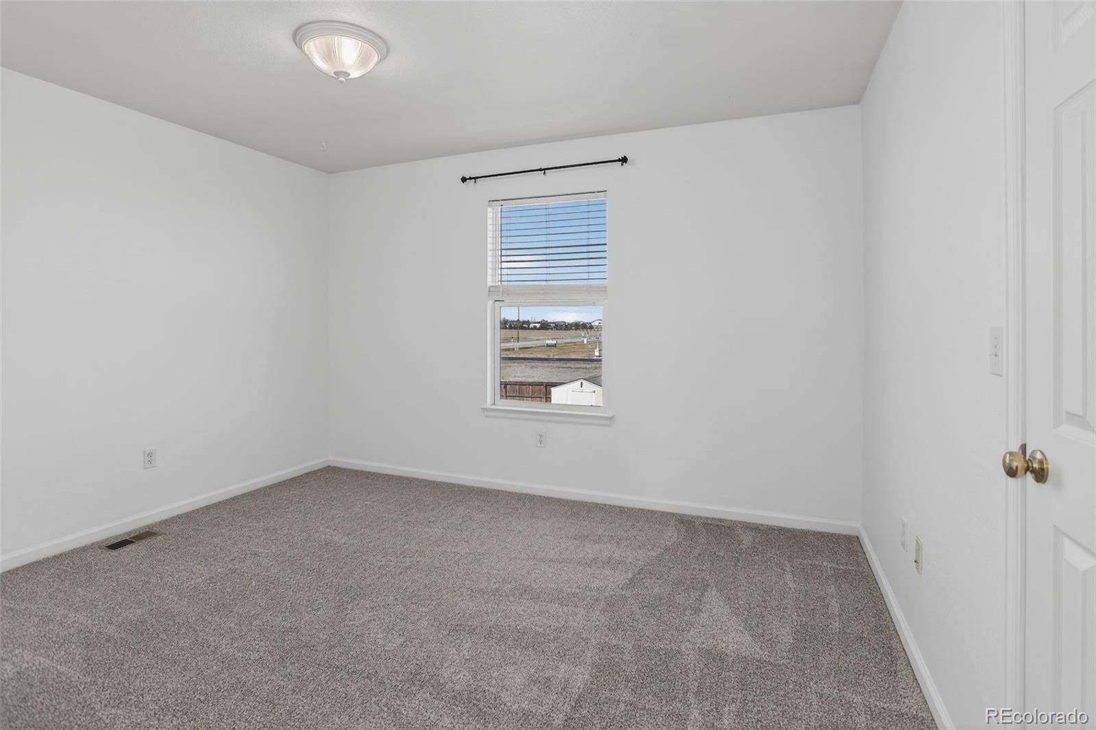 MLS Image #26 for 56981 e 24th avenue,strasburg, Colorado