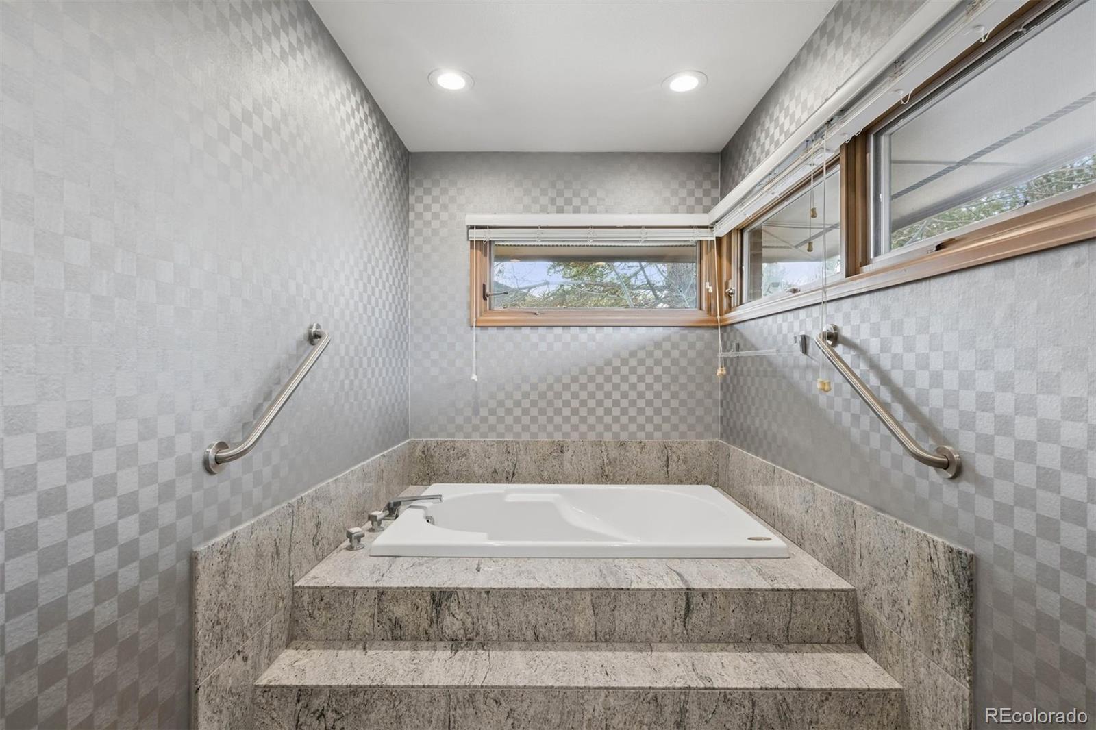 MLS Image #20 for 2777 s elmira street,denver, Colorado