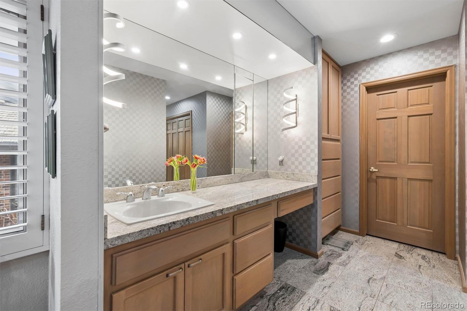 MLS Image #21 for 2777 s elmira street,denver, Colorado