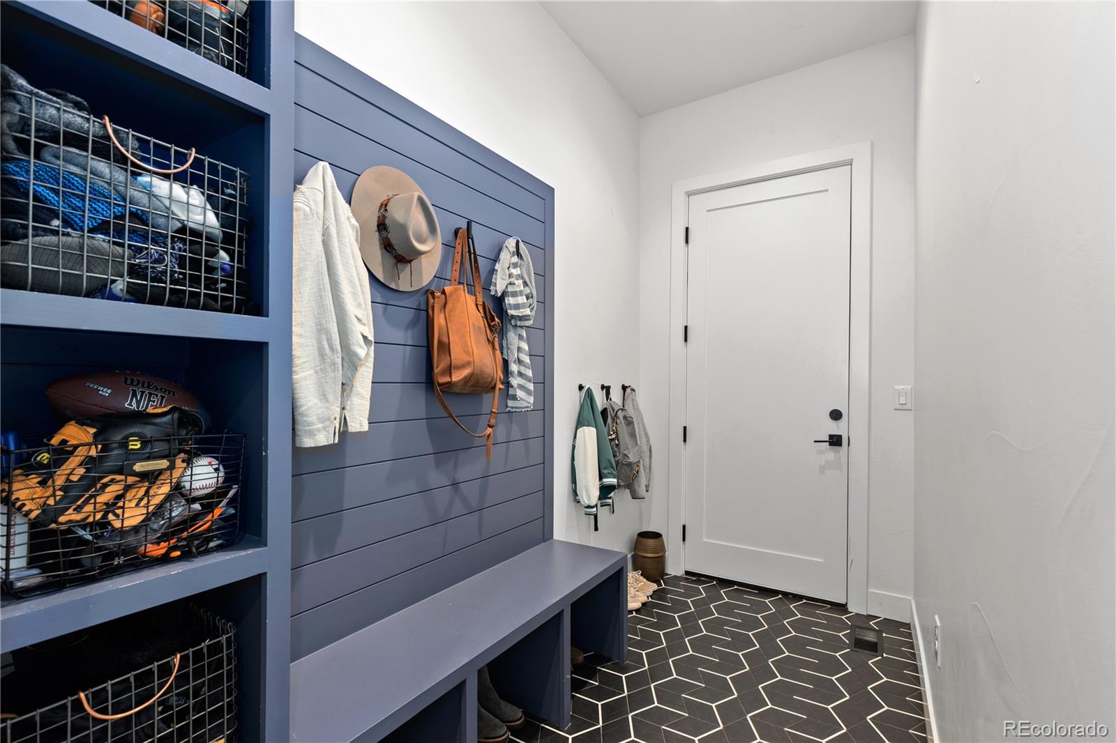 MLS Image #20 for 4684 e dartmouth avenue,denver, Colorado