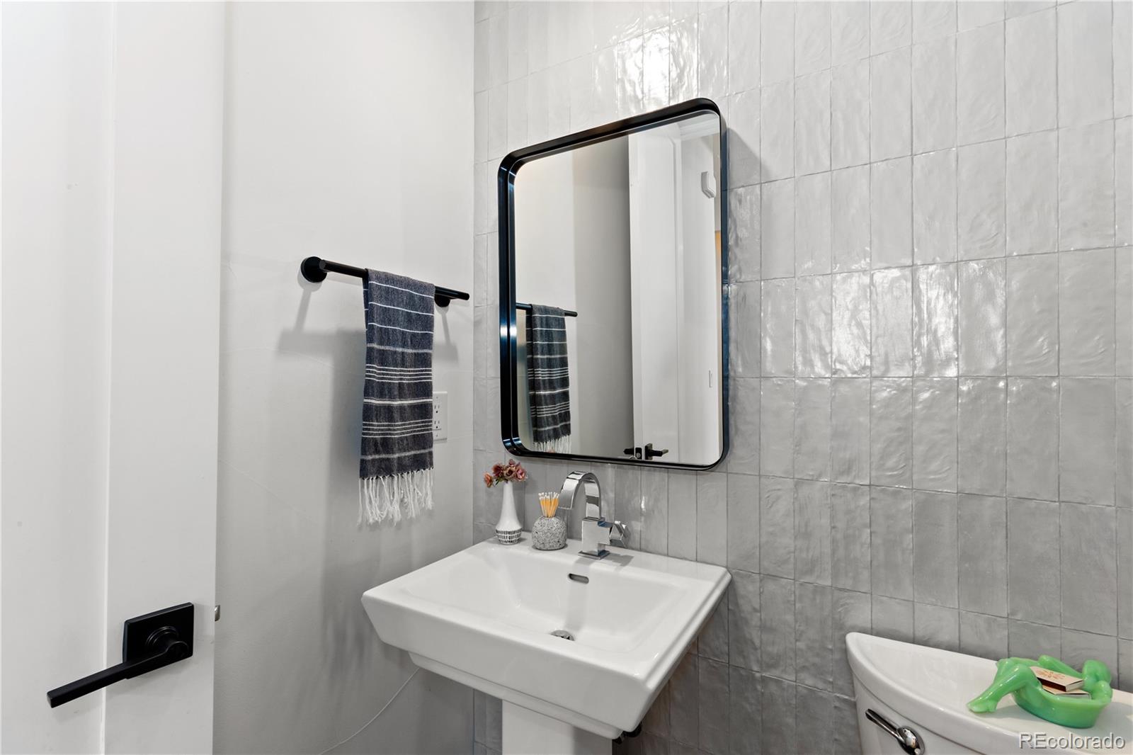 MLS Image #30 for 4684 e dartmouth avenue,denver, Colorado