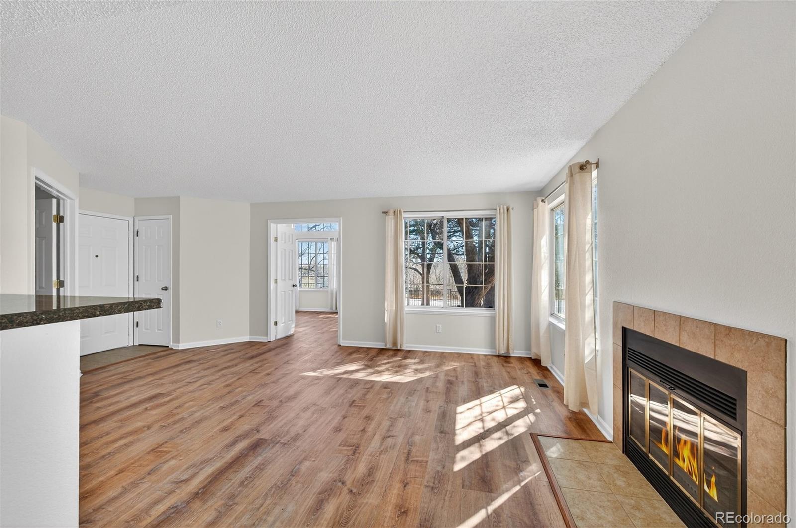 MLS Image #5 for 882 s reed court e,lakewood, Colorado