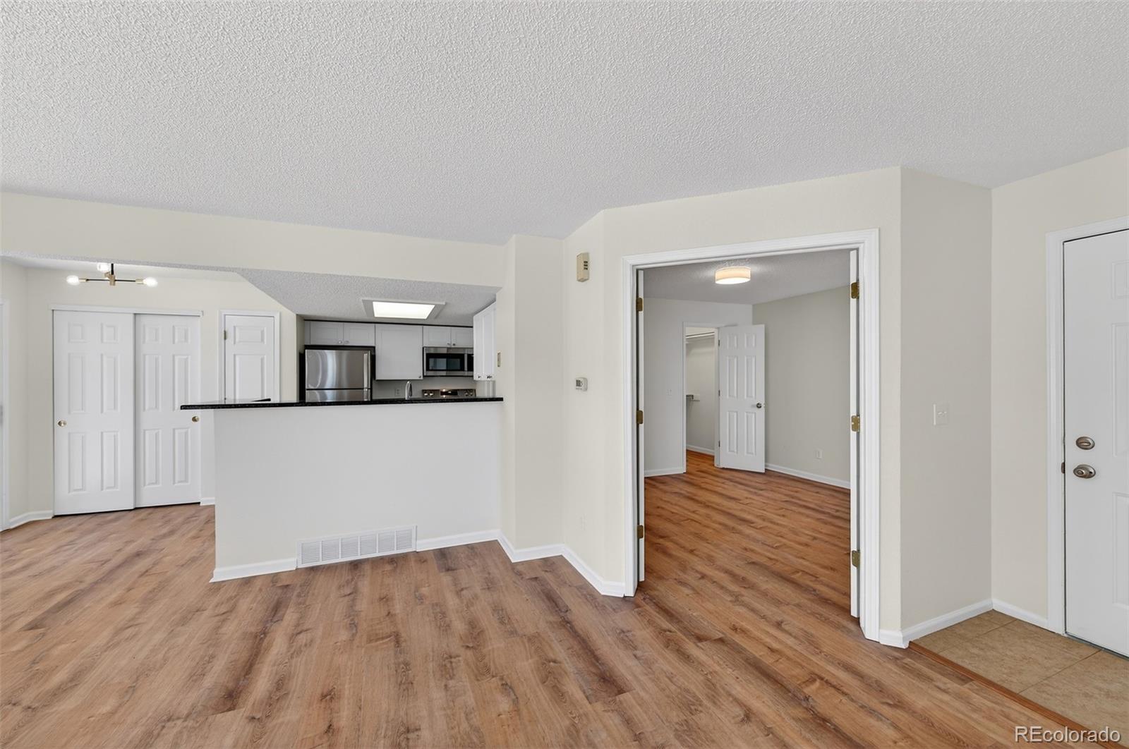 MLS Image #9 for 882 s reed court e,lakewood, Colorado