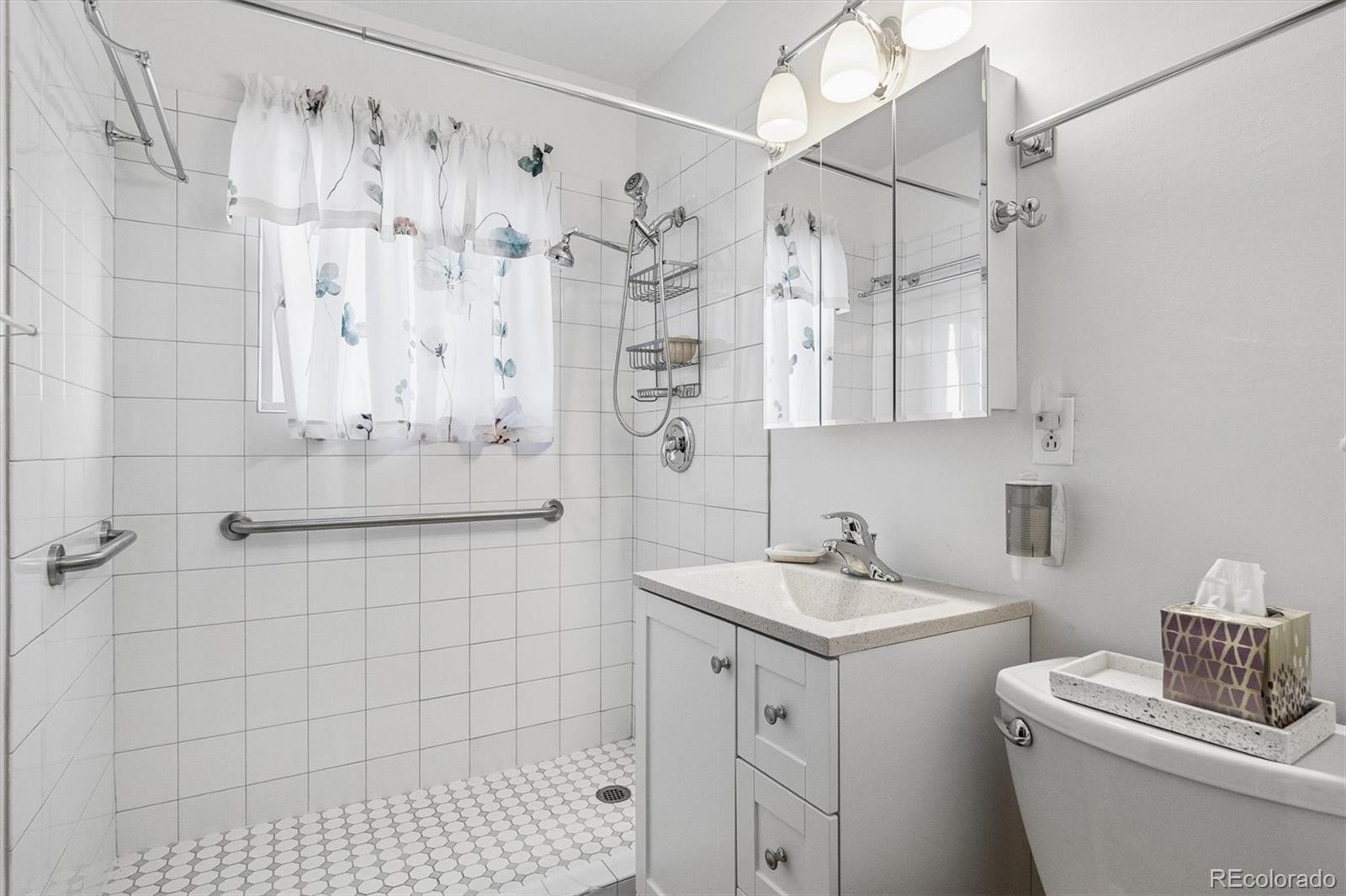 MLS Image #13 for 4655 s knox court,englewood, Colorado