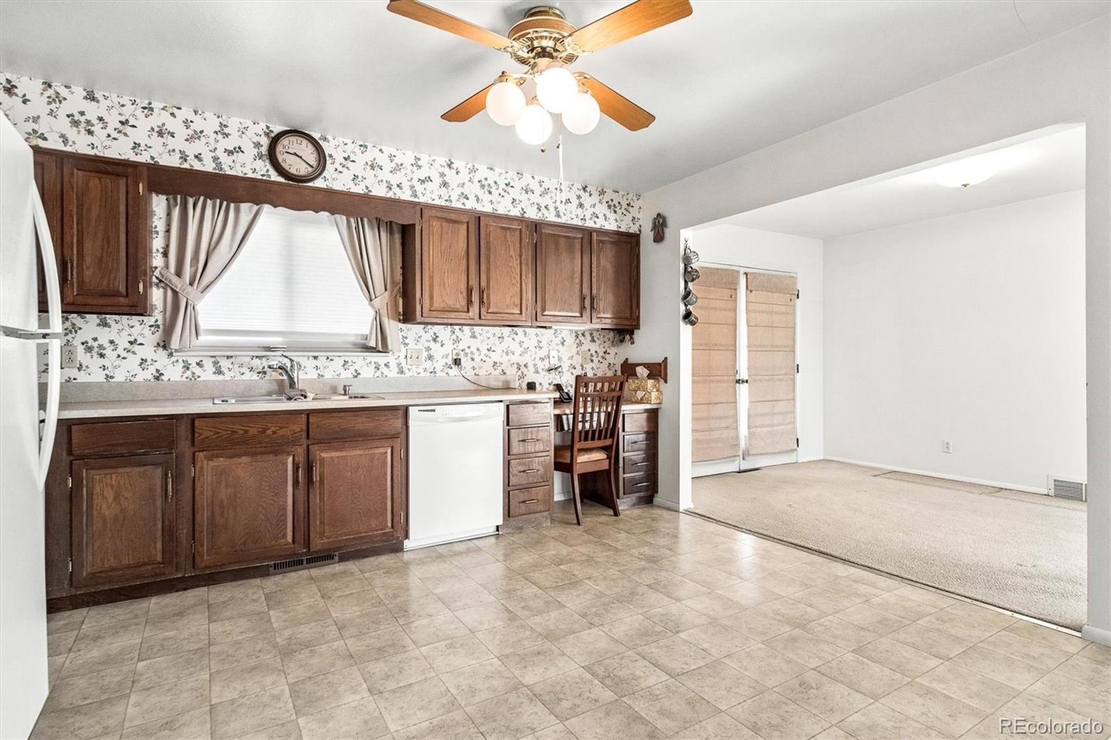 MLS Image #9 for 4655 s knox court,englewood, Colorado