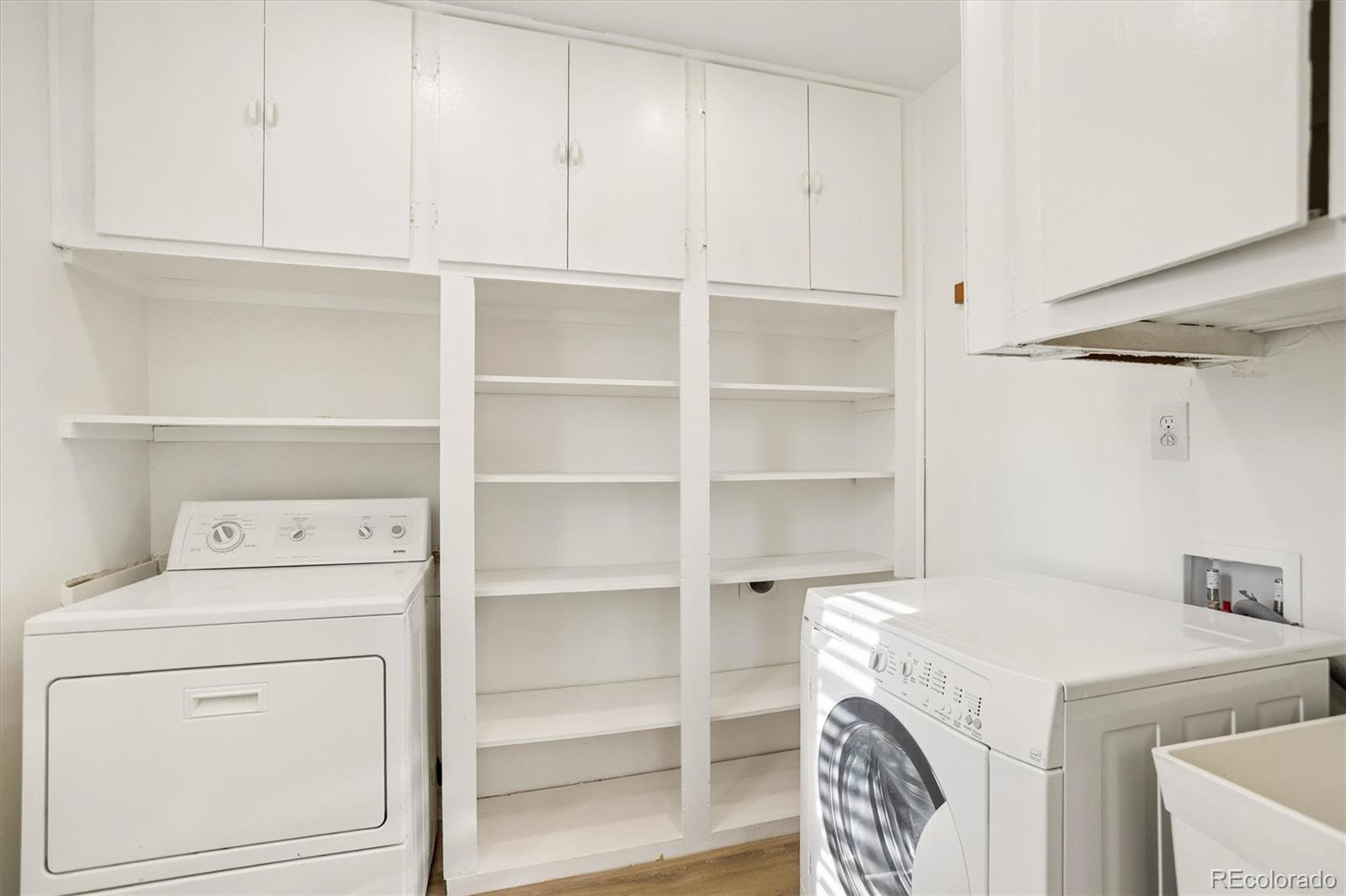 MLS Image #11 for 998  toledo street,aurora, Colorado