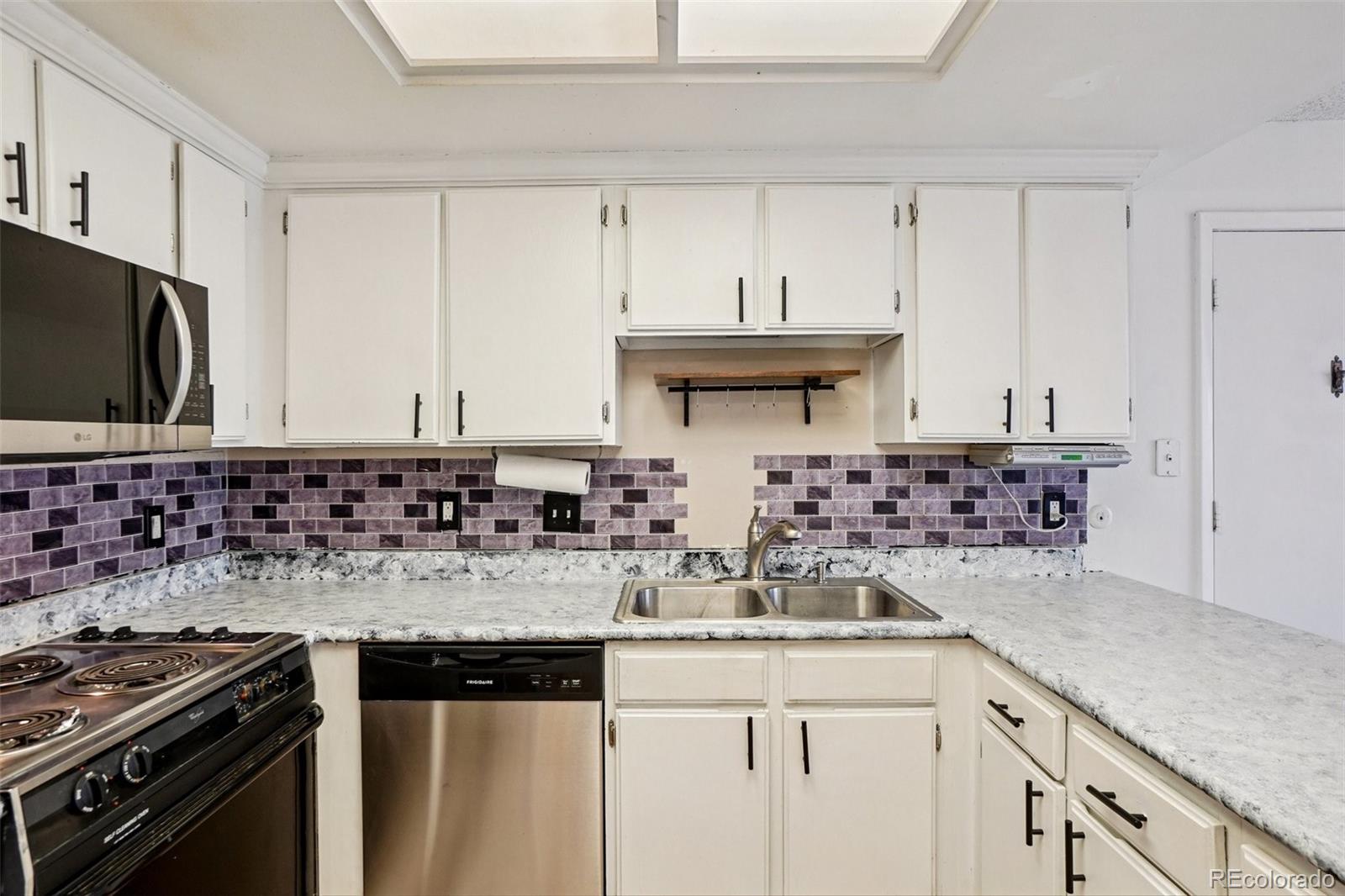 MLS Image #11 for 7066 s knolls way ,centennial, Colorado