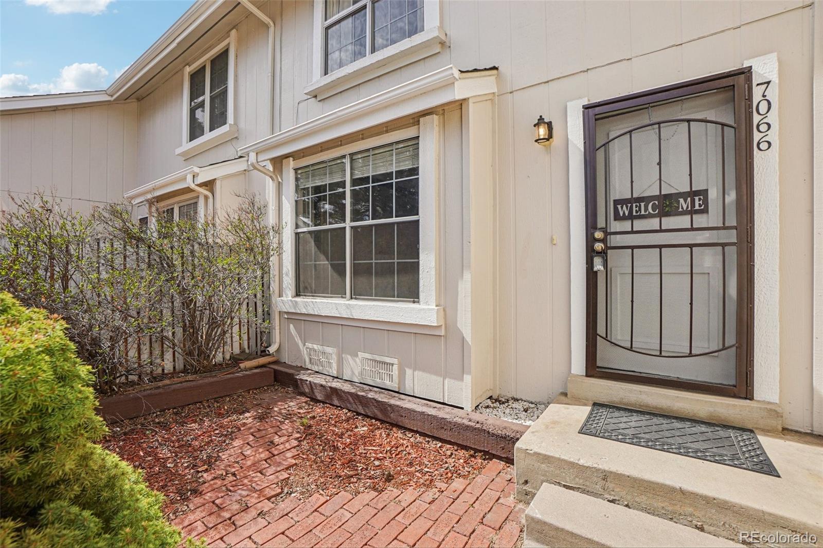 MLS Image #4 for 7066 s knolls way ,centennial, Colorado