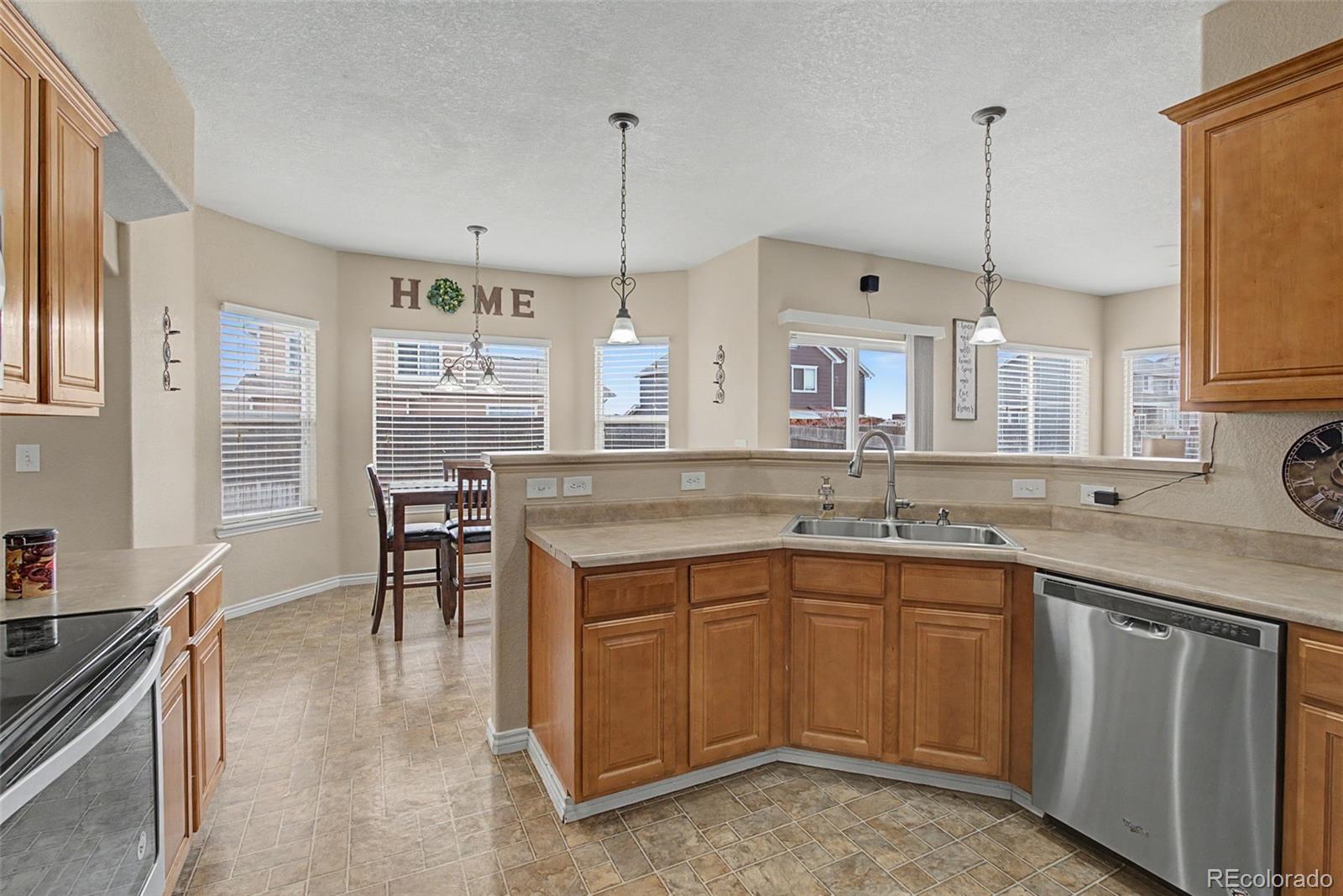 MLS Image #4 for 10120  jasper street,commerce city, Colorado