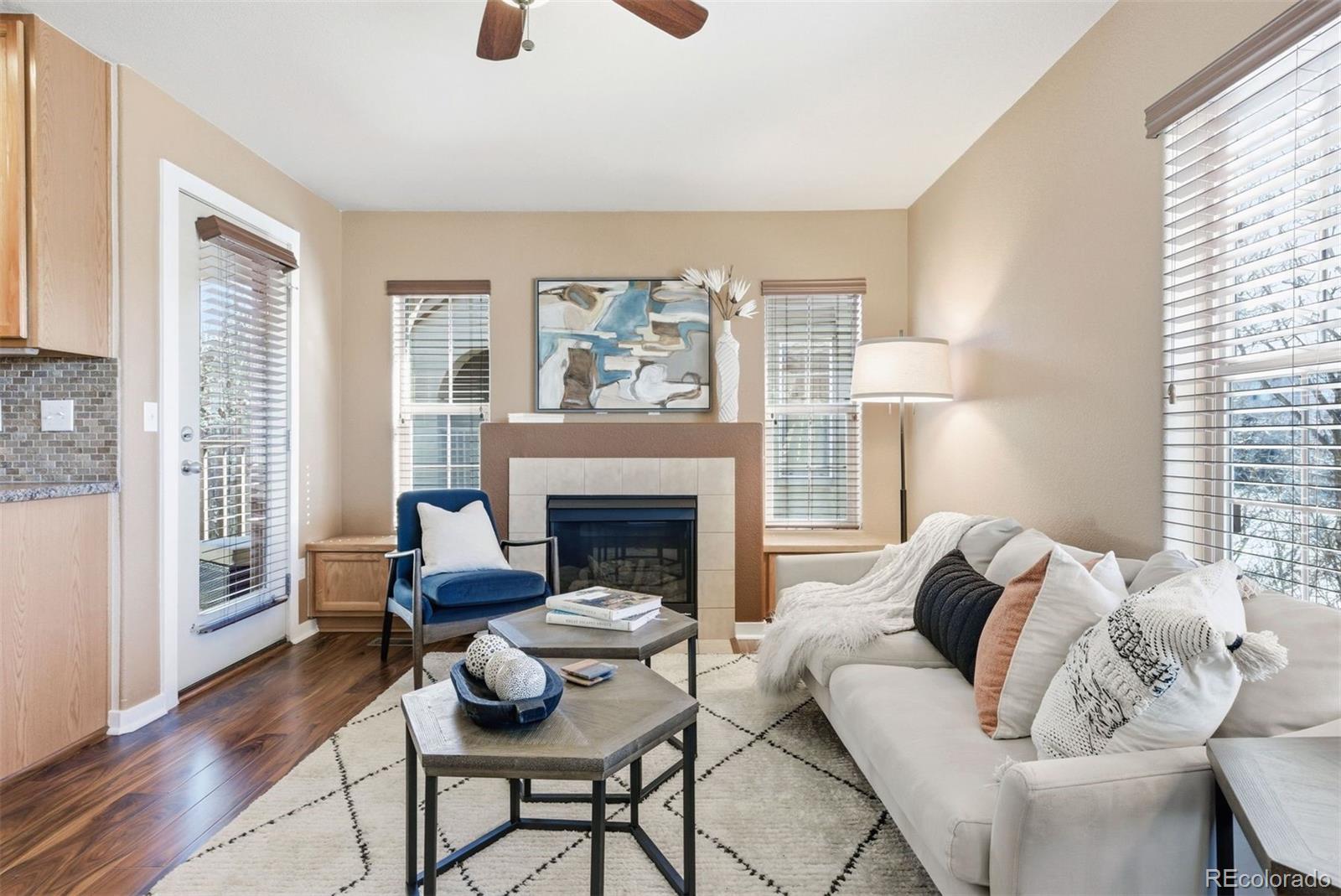 MLS Image #10 for 10128 e 29th drive ,denver, Colorado