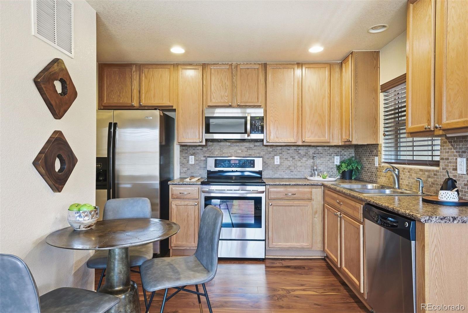 MLS Image #12 for 10128 e 29th drive ,denver, Colorado