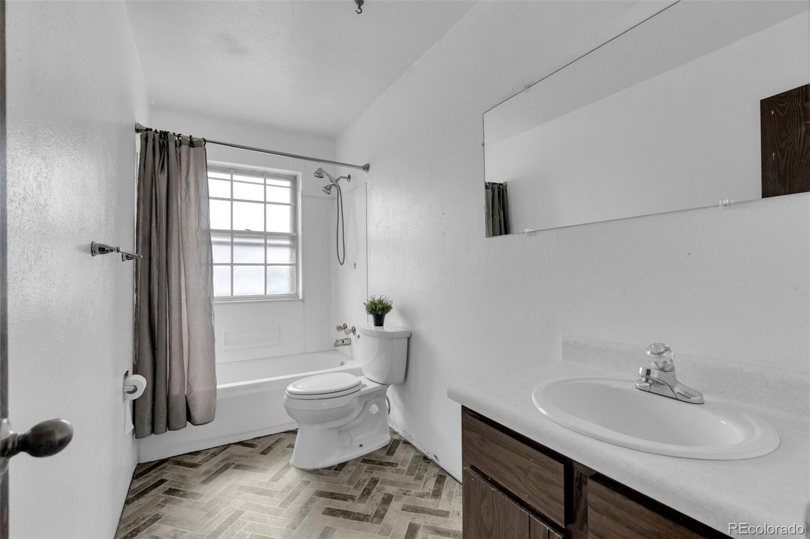 MLS Image #12 for 16163 e 18th place,aurora, Colorado