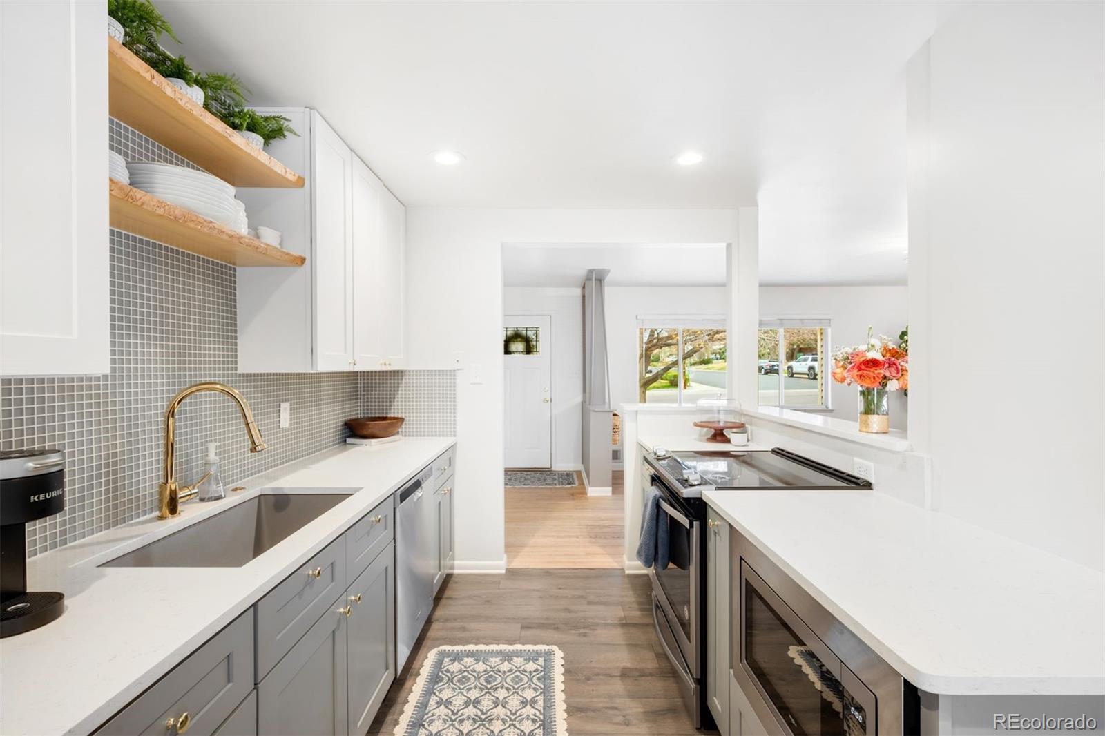 MLS Image #11 for 1803 s glencoe street,denver, Colorado