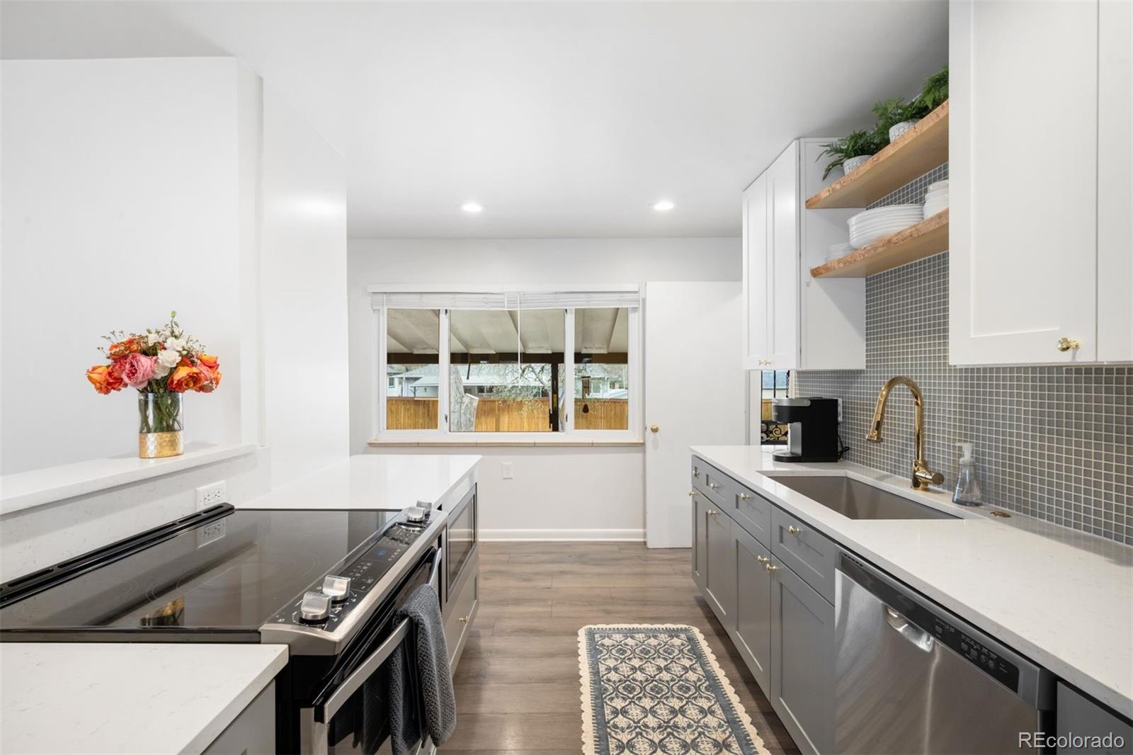 MLS Image #5 for 1803 s glencoe street,denver, Colorado