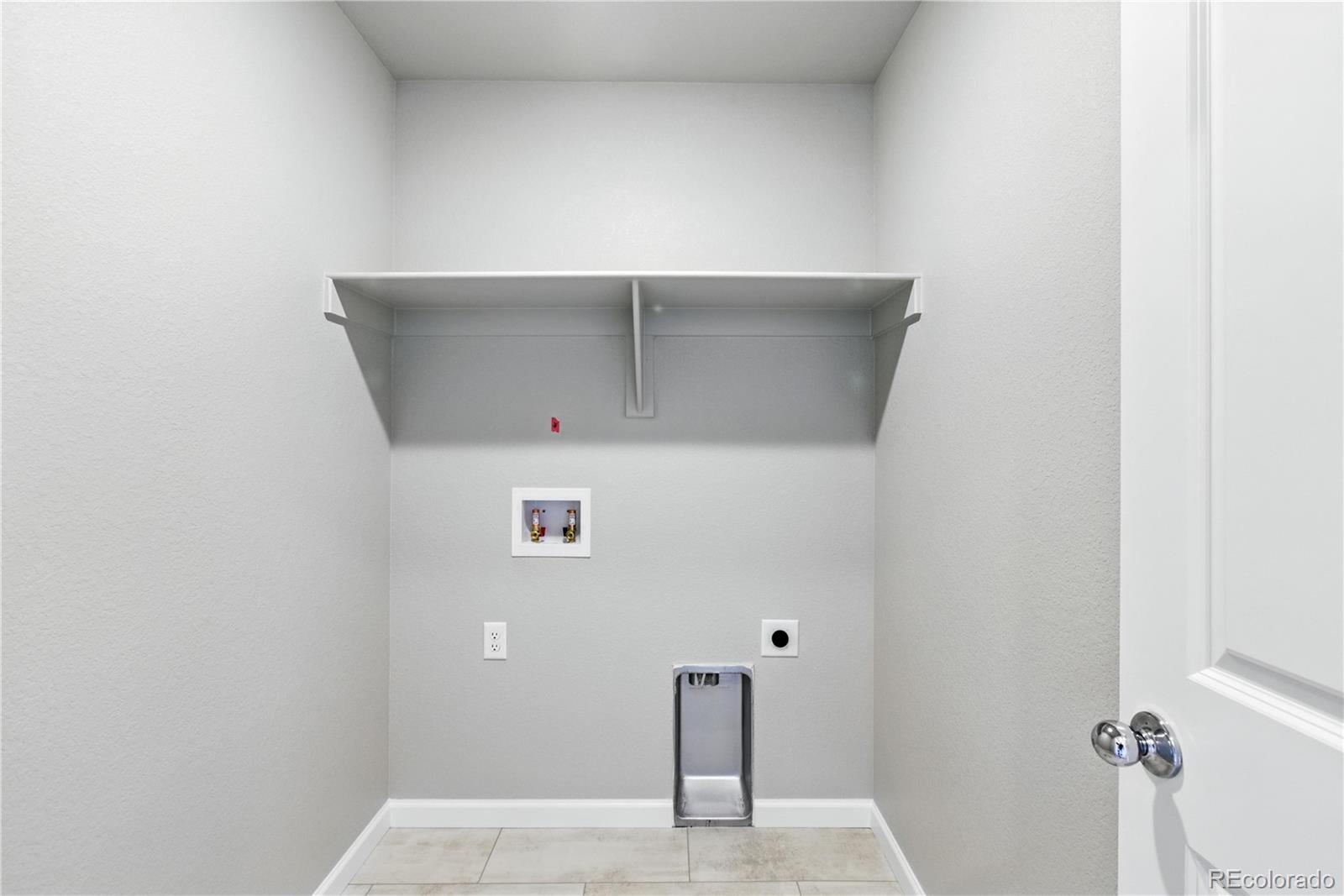 MLS Image #8 for 304  shoveler way,johnstown, Colorado