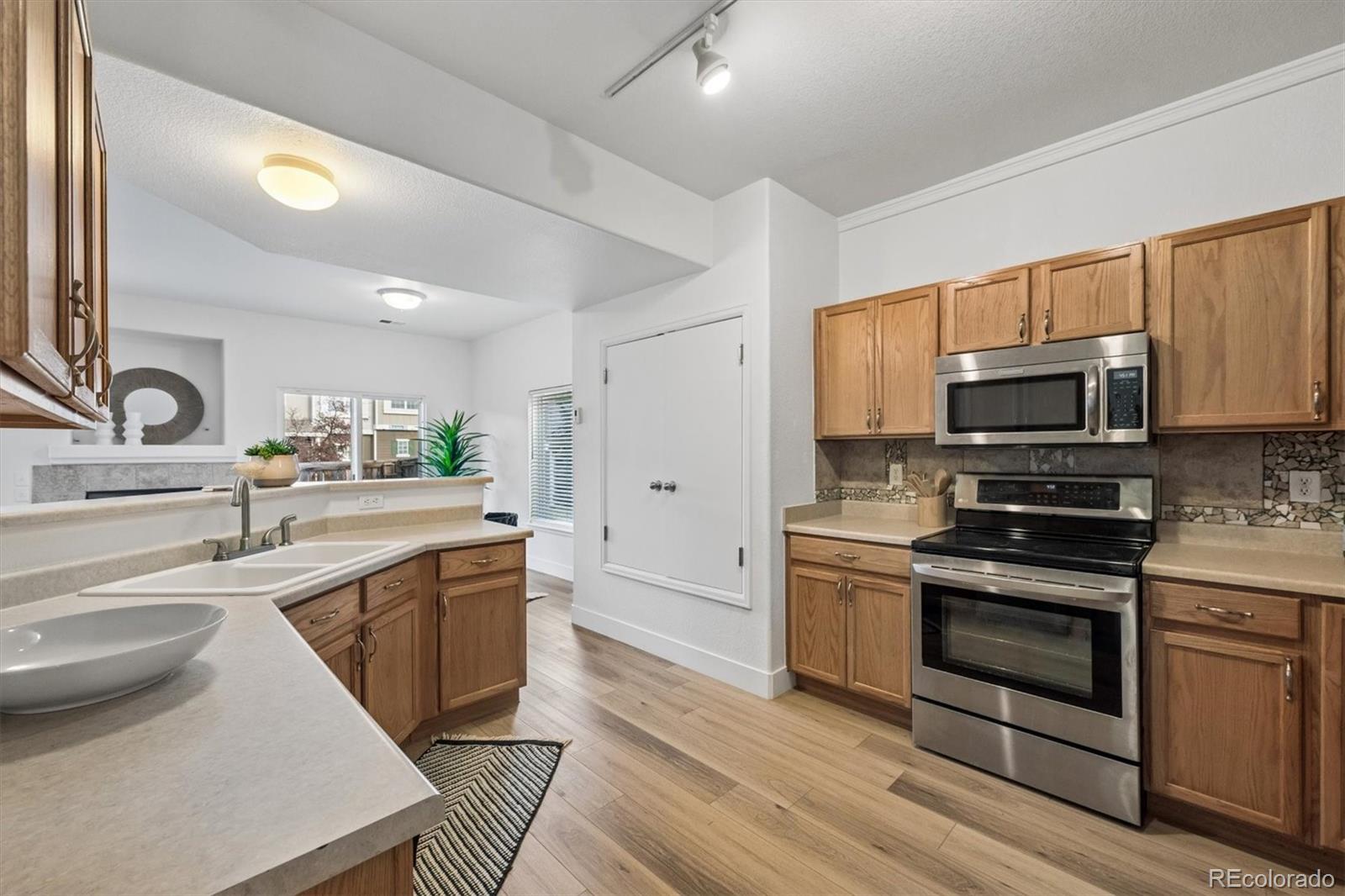 MLS Image #8 for 14700 e 104th avenue,commerce city, Colorado