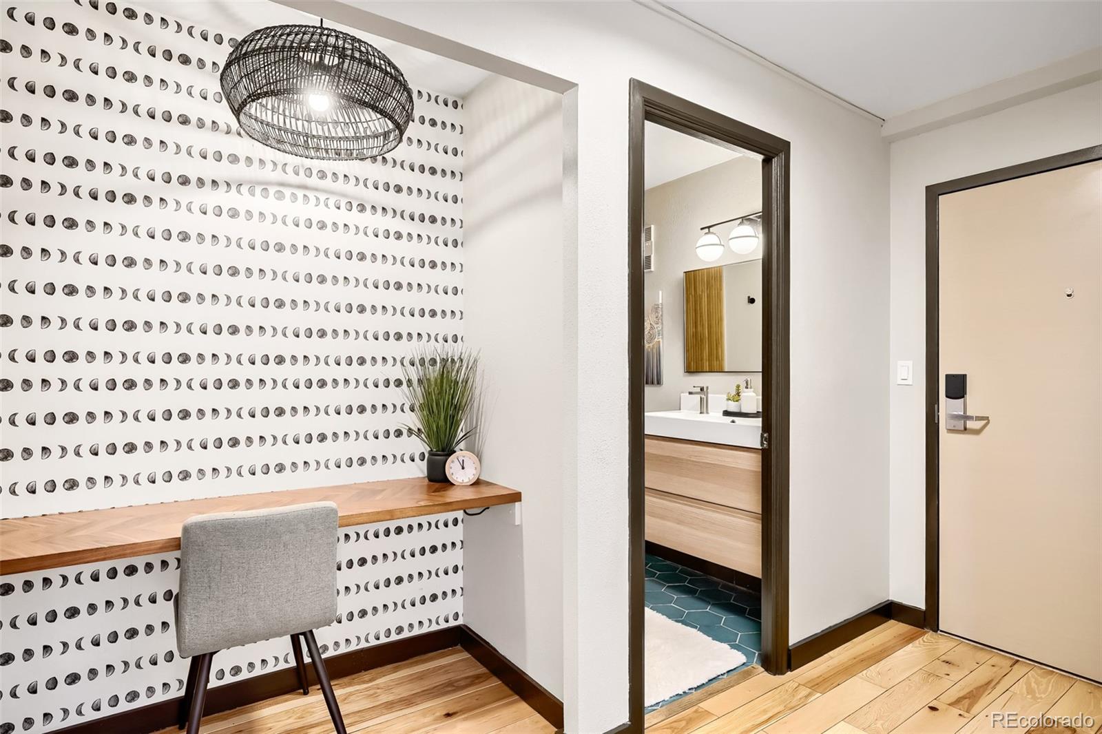 MLS Image #18 for 1625  larimer street 2502,denver, Colorado