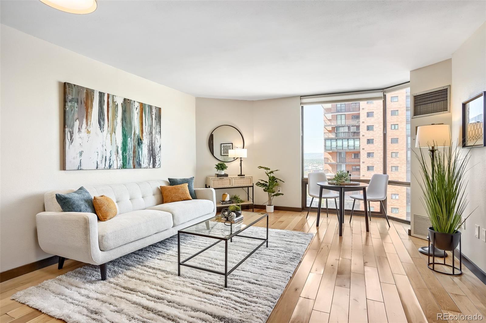 MLS Image #5 for 1625  larimer street 2502,denver, Colorado