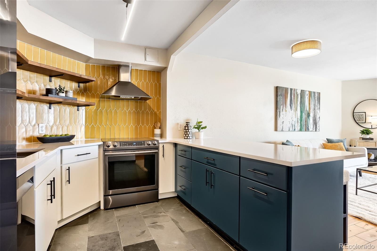 MLS Image #8 for 1625  larimer street 2502,denver, Colorado