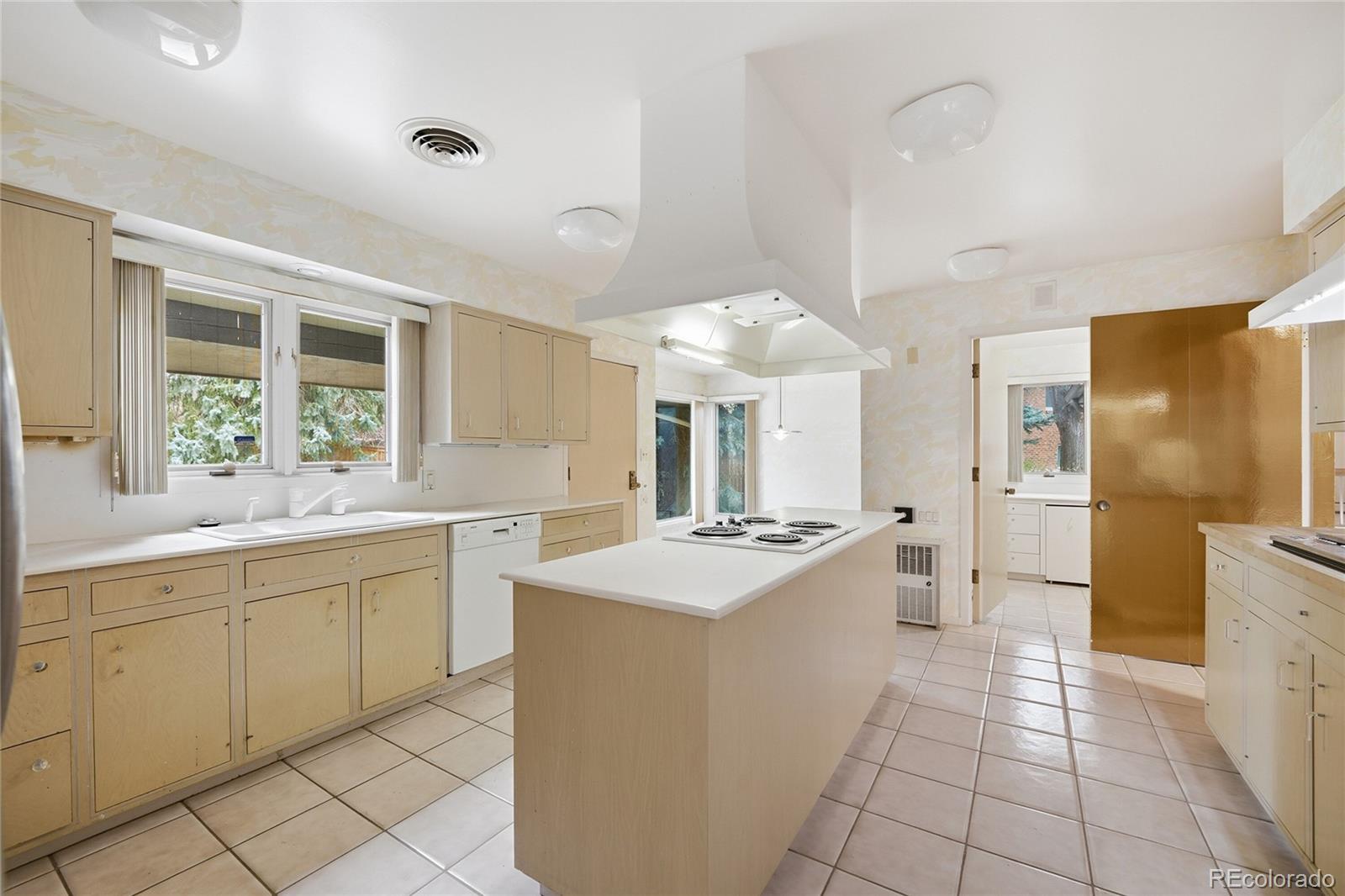 MLS Image #17 for 5761 e nassau place,englewood, Colorado