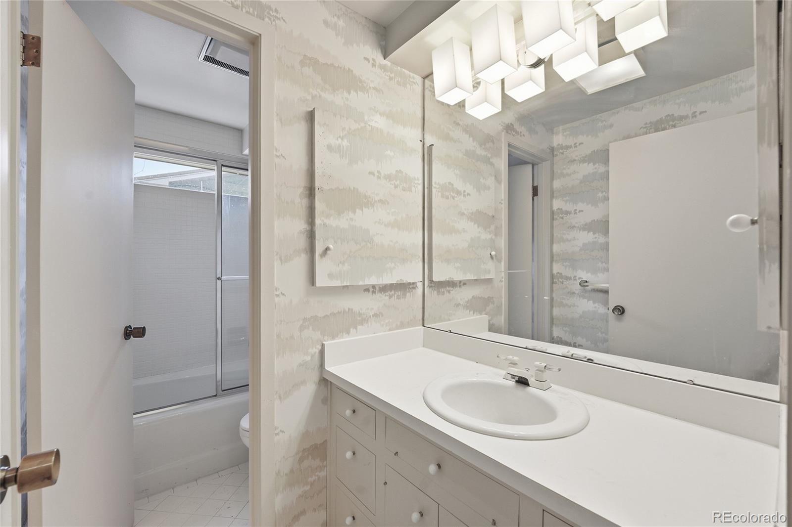 MLS Image #37 for 5761 e nassau place,englewood, Colorado
