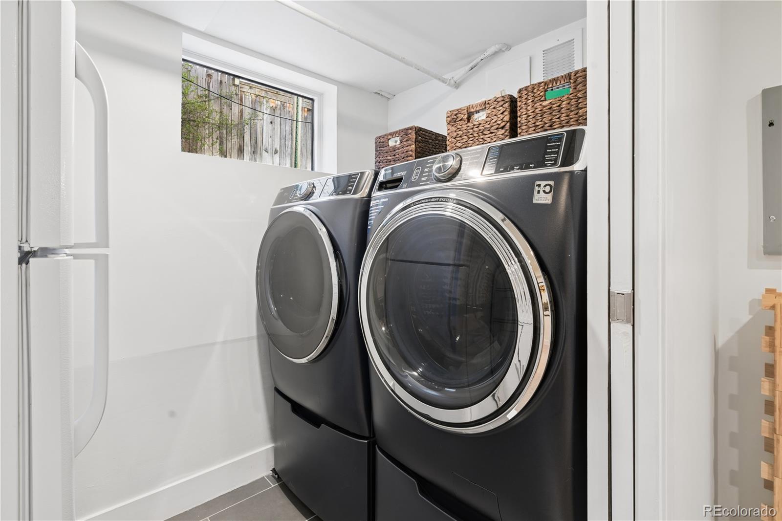 MLS Image #25 for 1385 s lincoln street,denver, Colorado